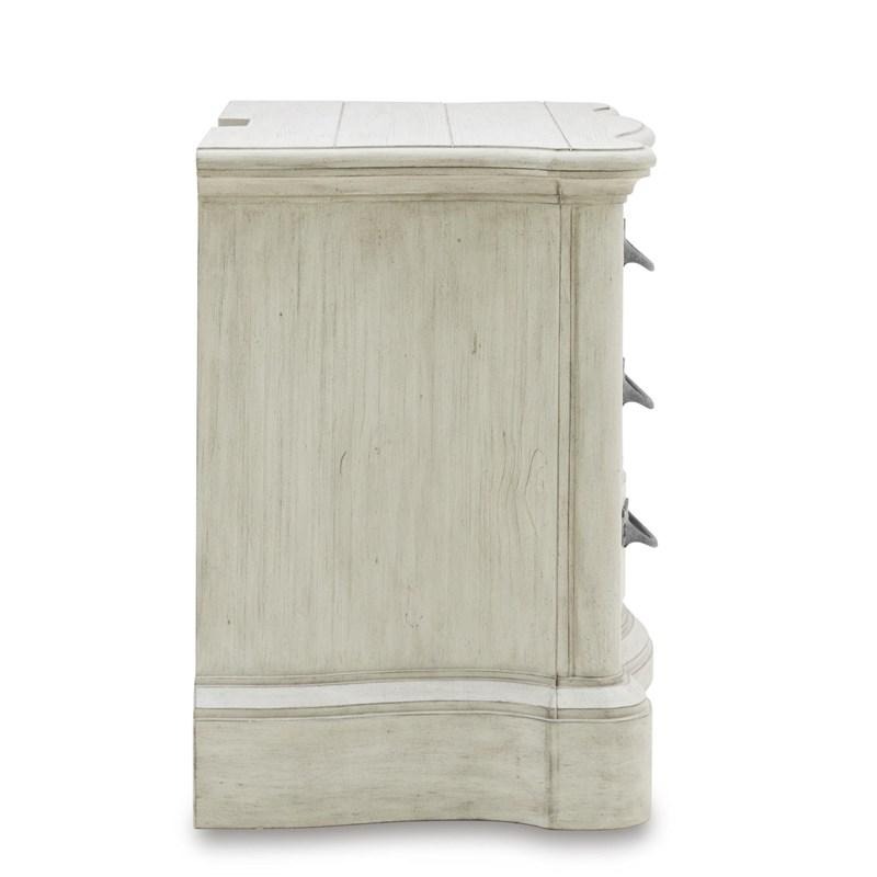 SM Arlendyne Wood Nightstand w/3 Drawers