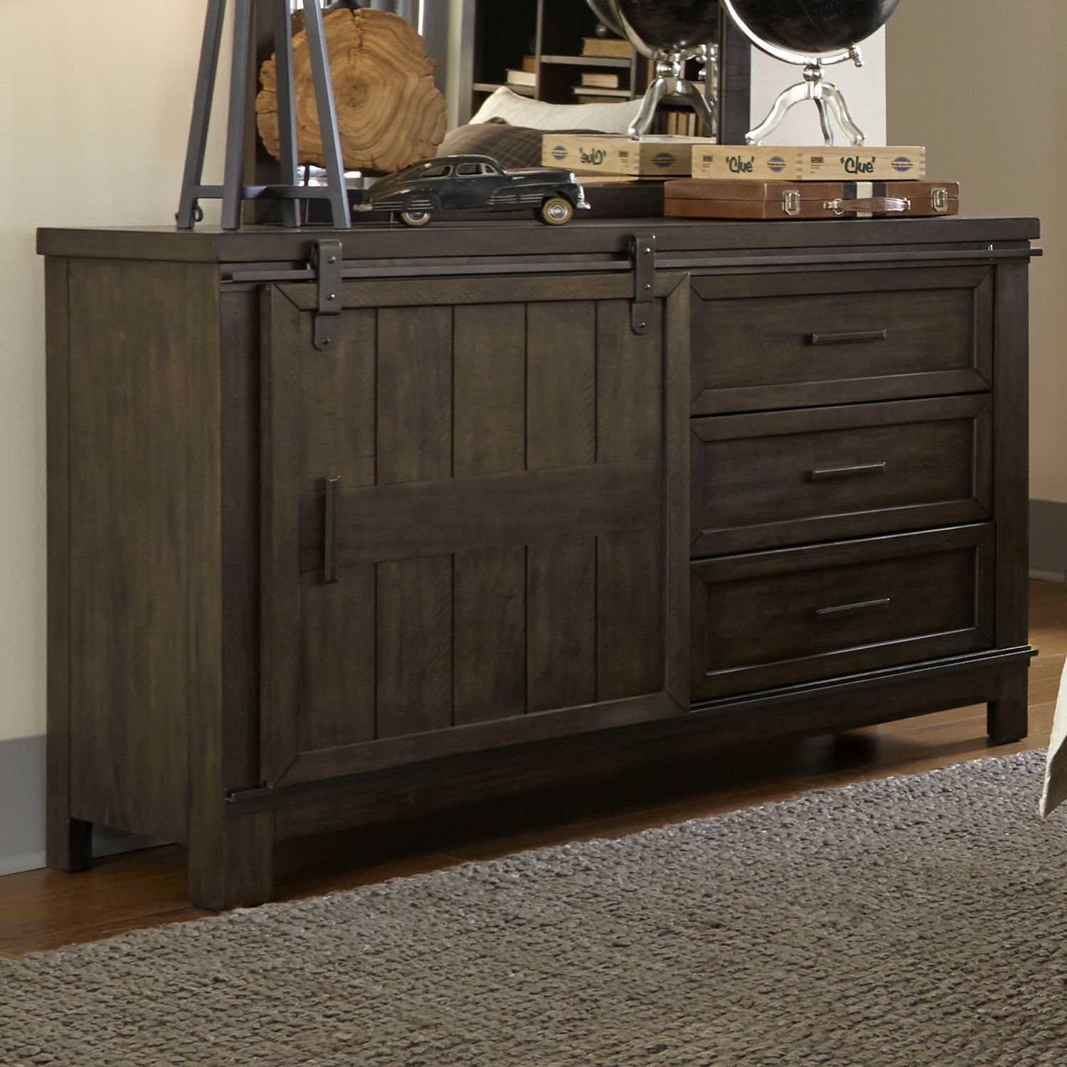 Thornwood Hills Storage Bedroom Set | Rustic Industrial