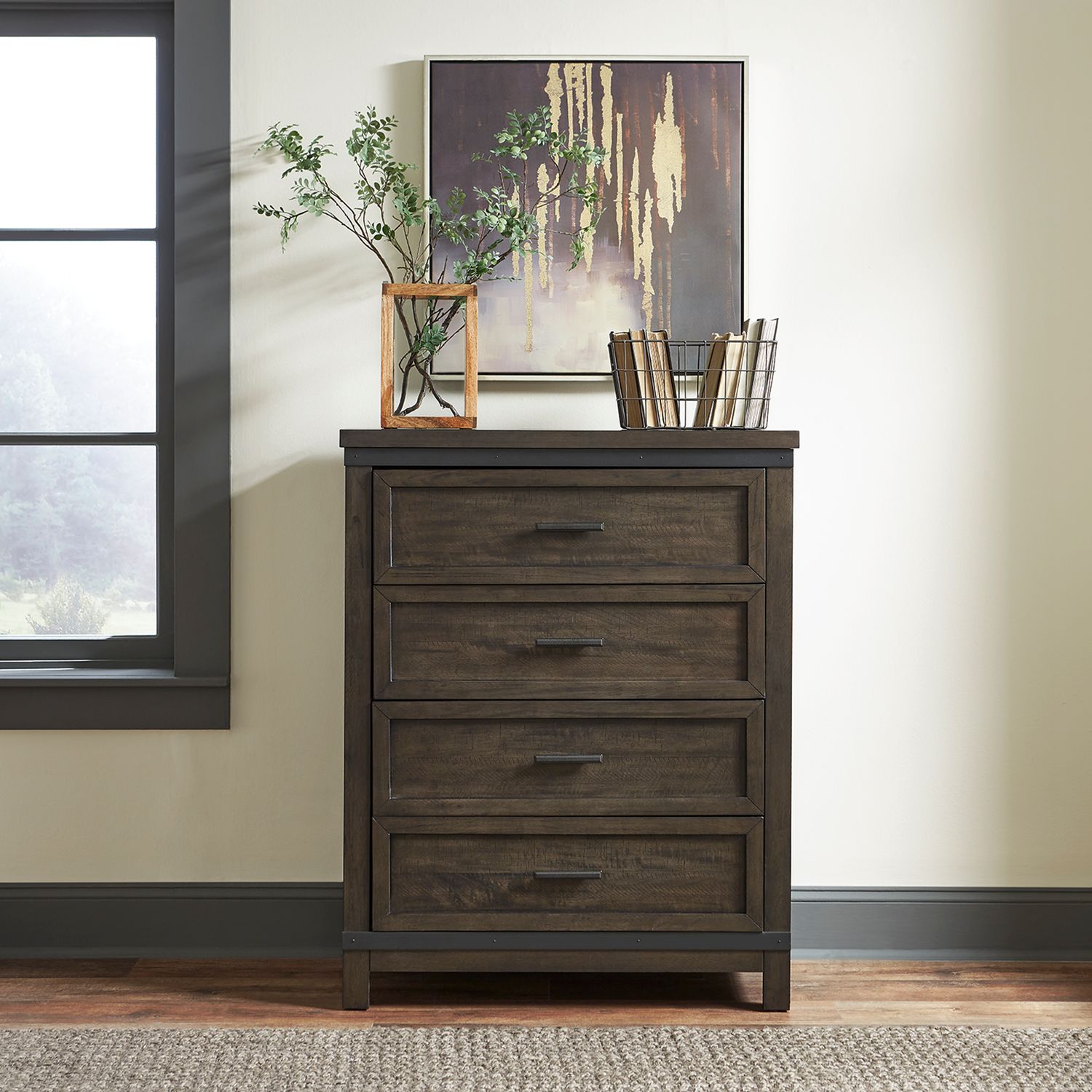 Thornwood Hills Wood 4-Drawer Chest