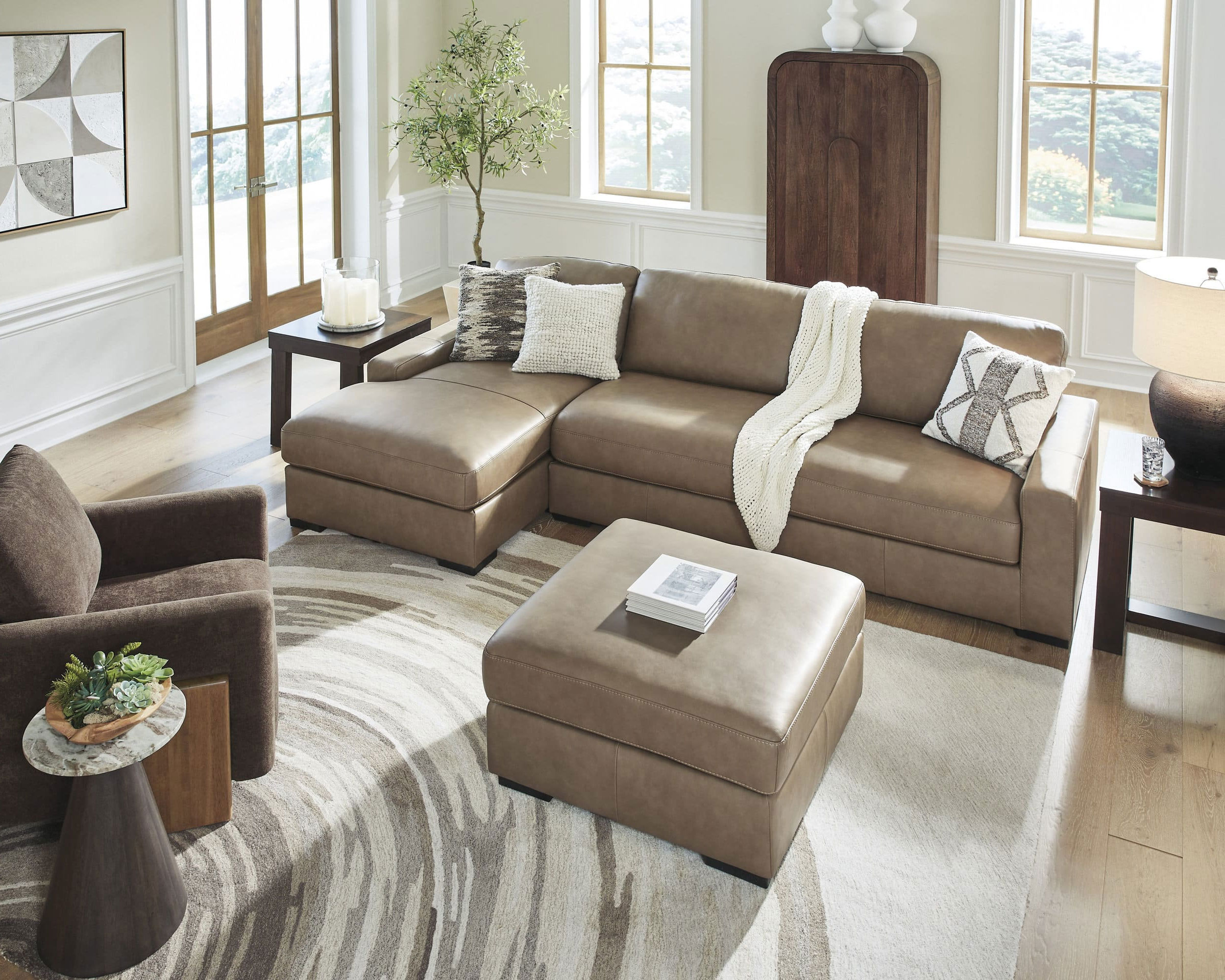 Veronella Leather 3-Piece Sofa Chaise