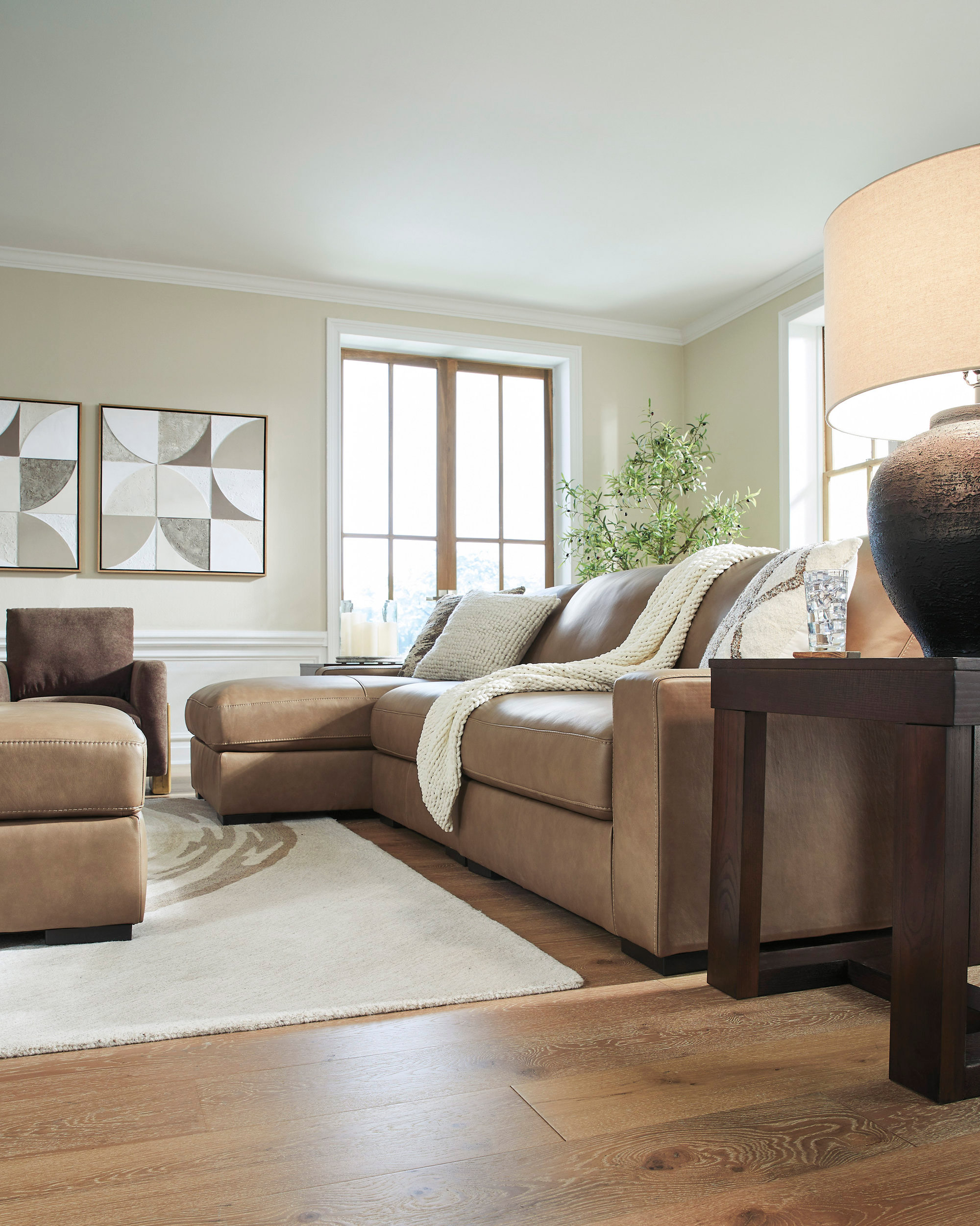 Veronella Leather 3-Piece Sofa Chaise