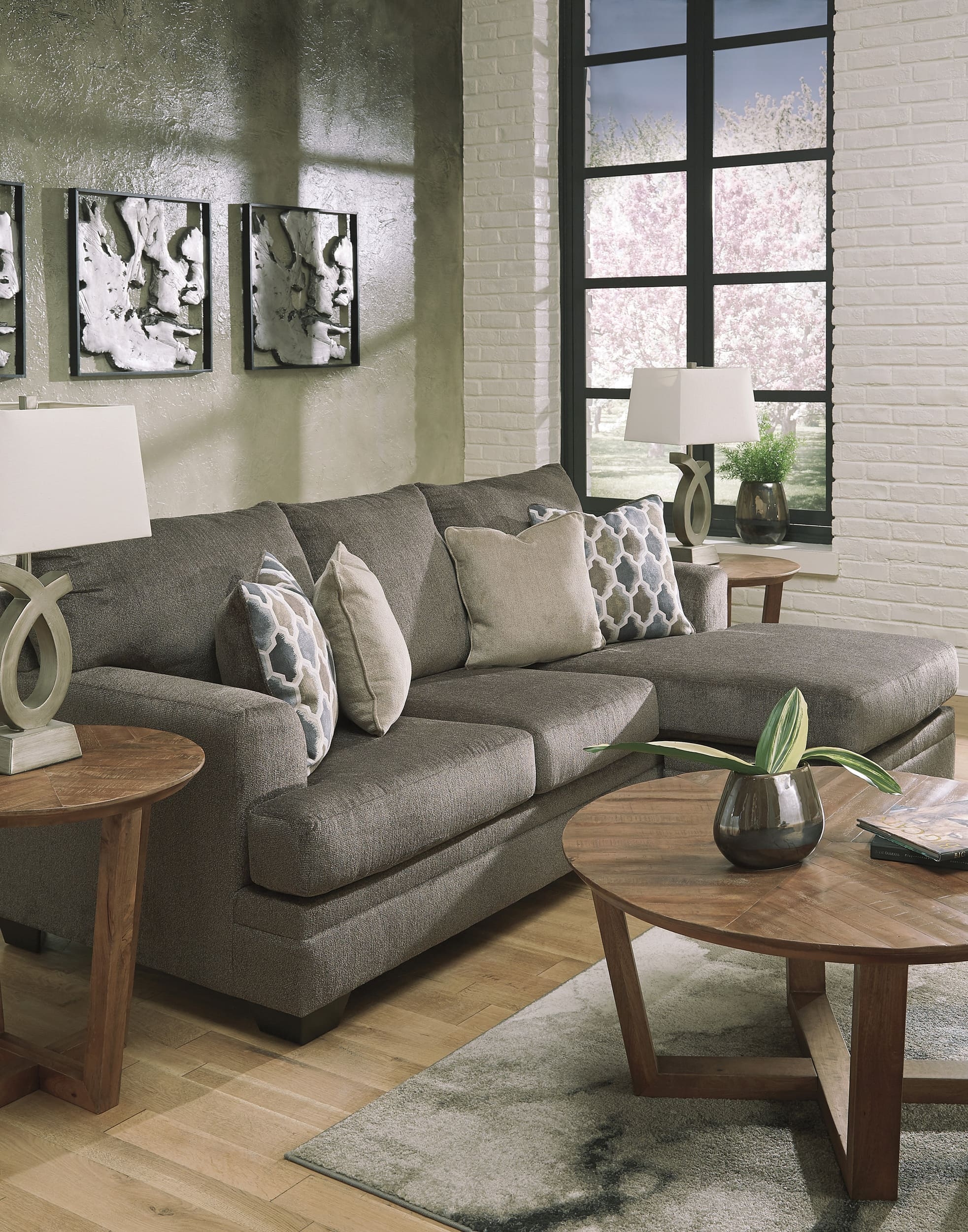 Dorsten Polyester L-Shaped Sectional Sofa w/Right Arm Chaise Facing