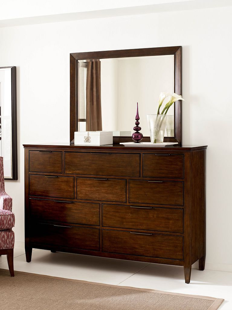 Elise Luccia Wood 10-Drawer Bureau