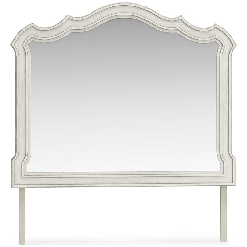 SM Arlendyne Wood Upholstered Panel Bedroom Set