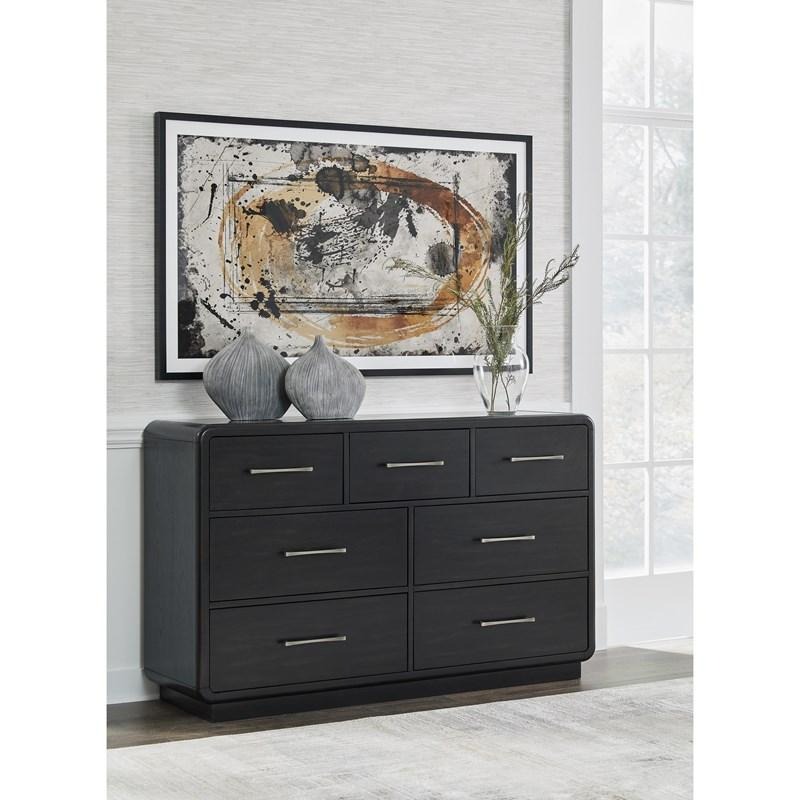 SM Rowanbeck Wood 7-Drawer Dresser