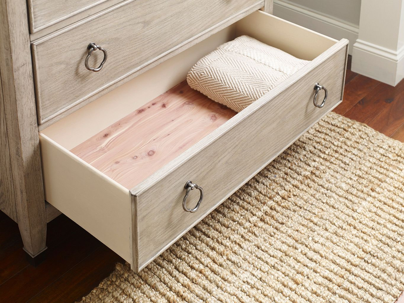 Vista Midland Wood Chest w/8 Drawers