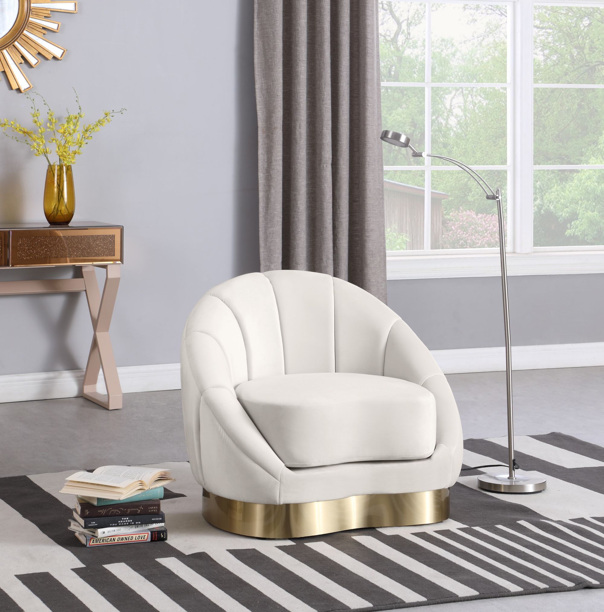 Shelly Velvet Chair