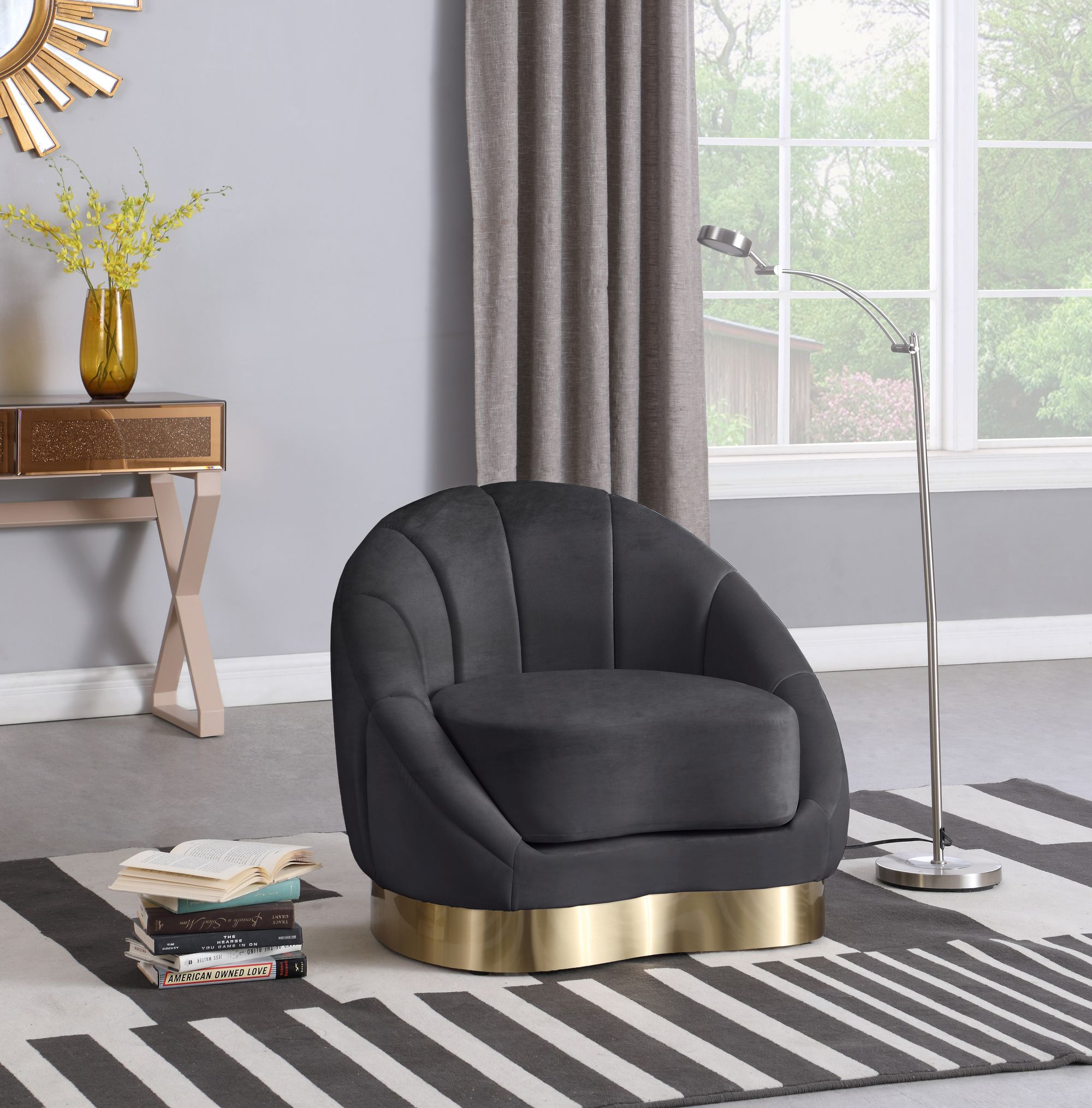 Shelly Velvet Chair