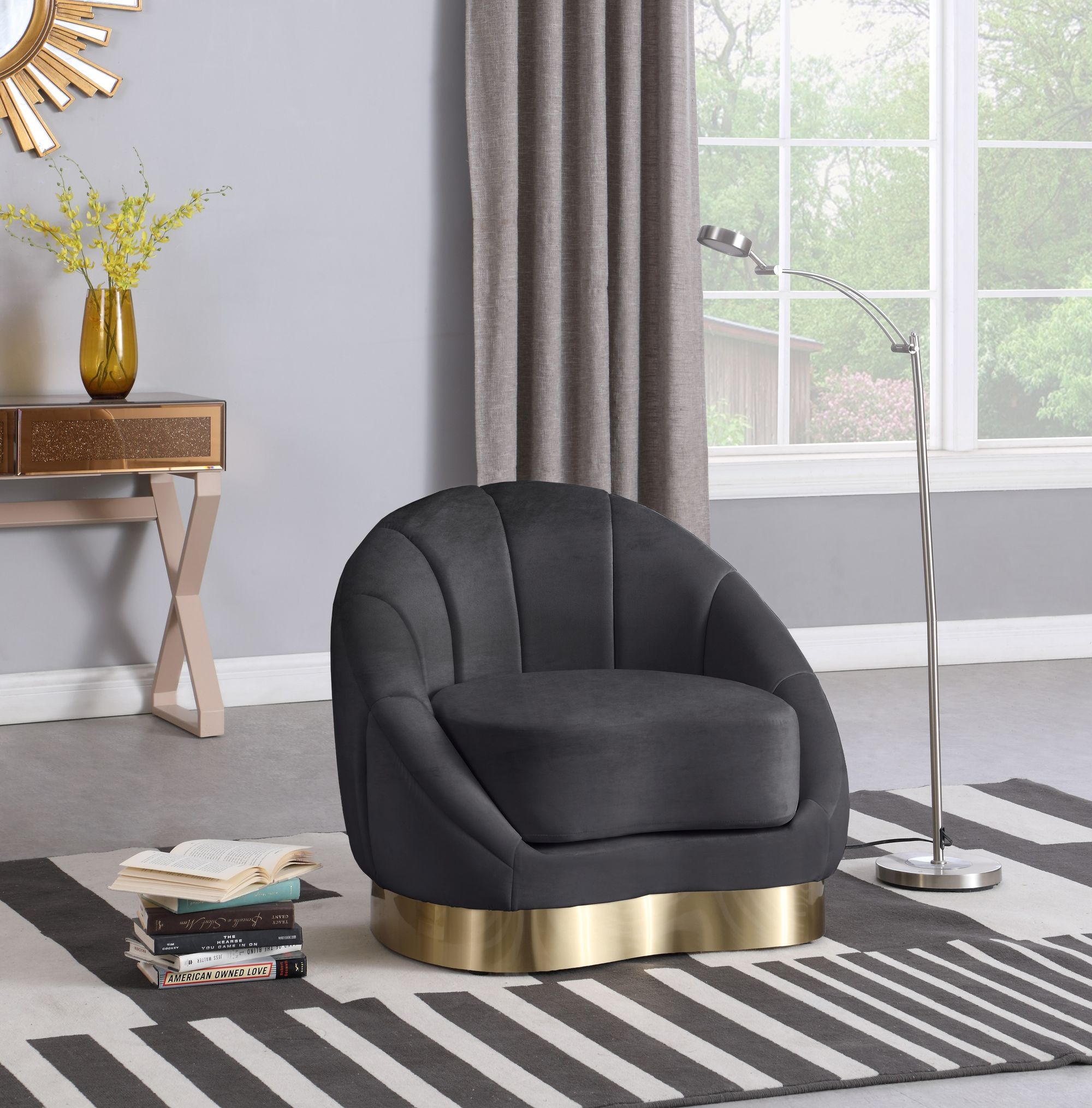 Shelly Velvet Chair
