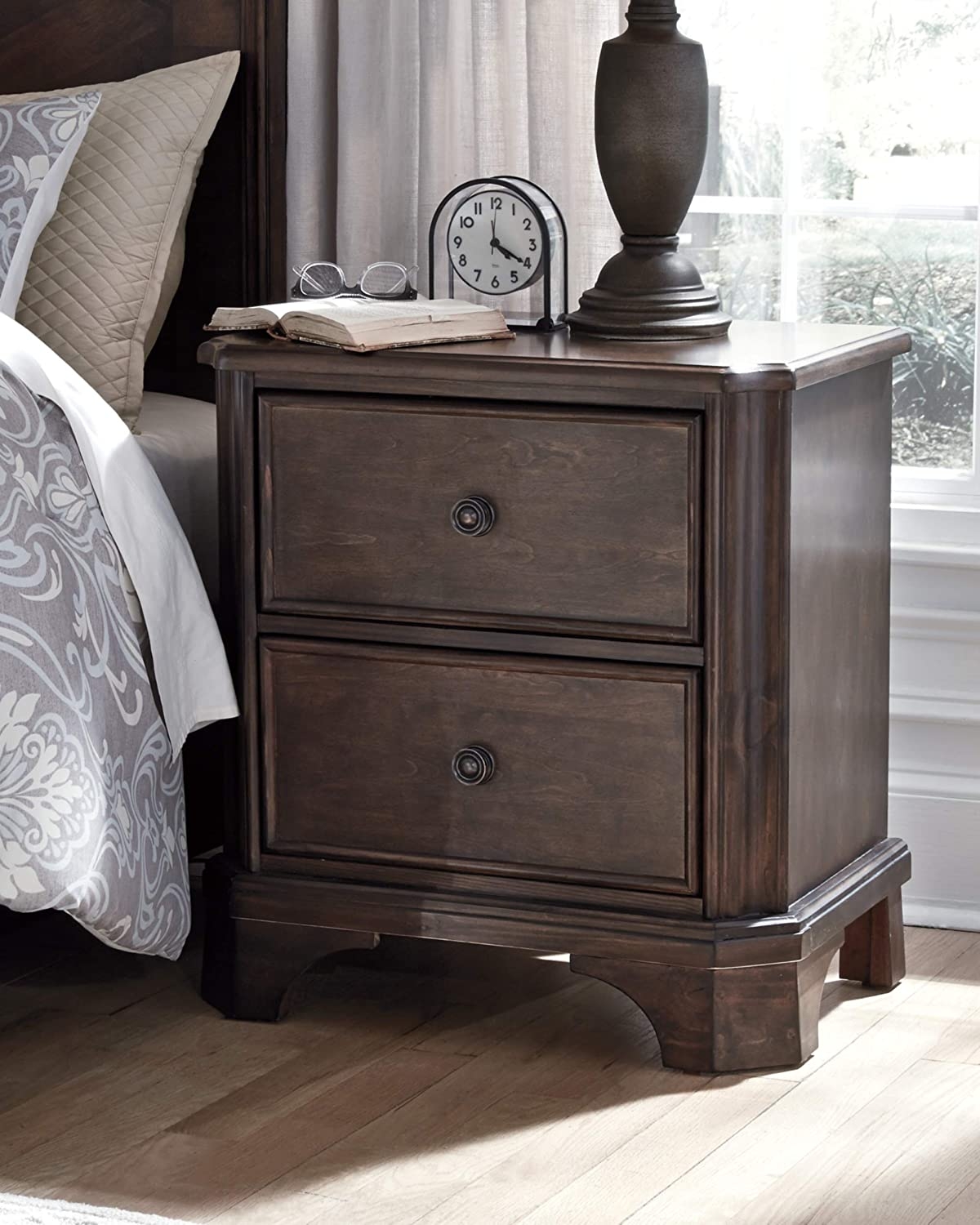 Adinton SM Bedroom Set