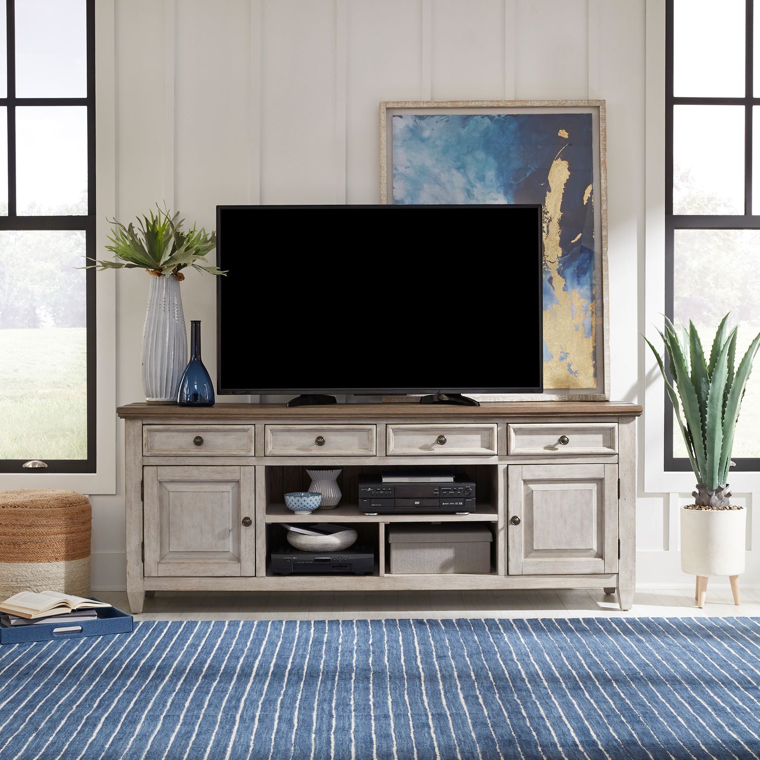 Heartland Round Coffee Table Set | Vintage Farmhouse Style