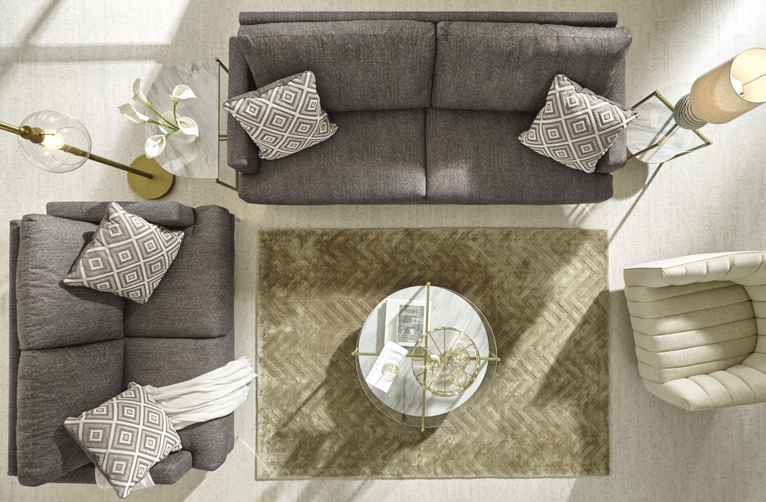 Arcola Polyester RTA Loveseat