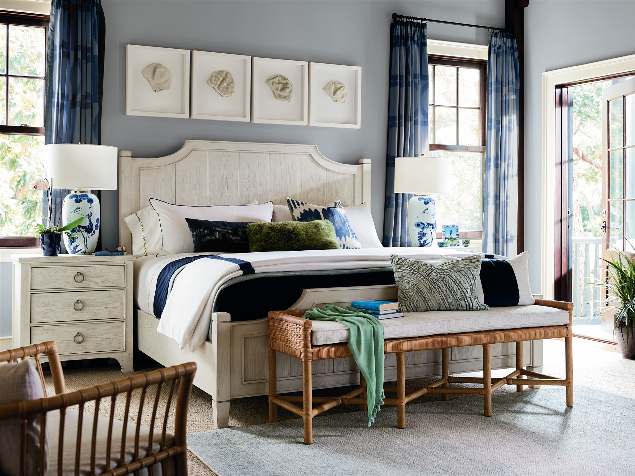 Surfside Wood Panel Bed, King Size