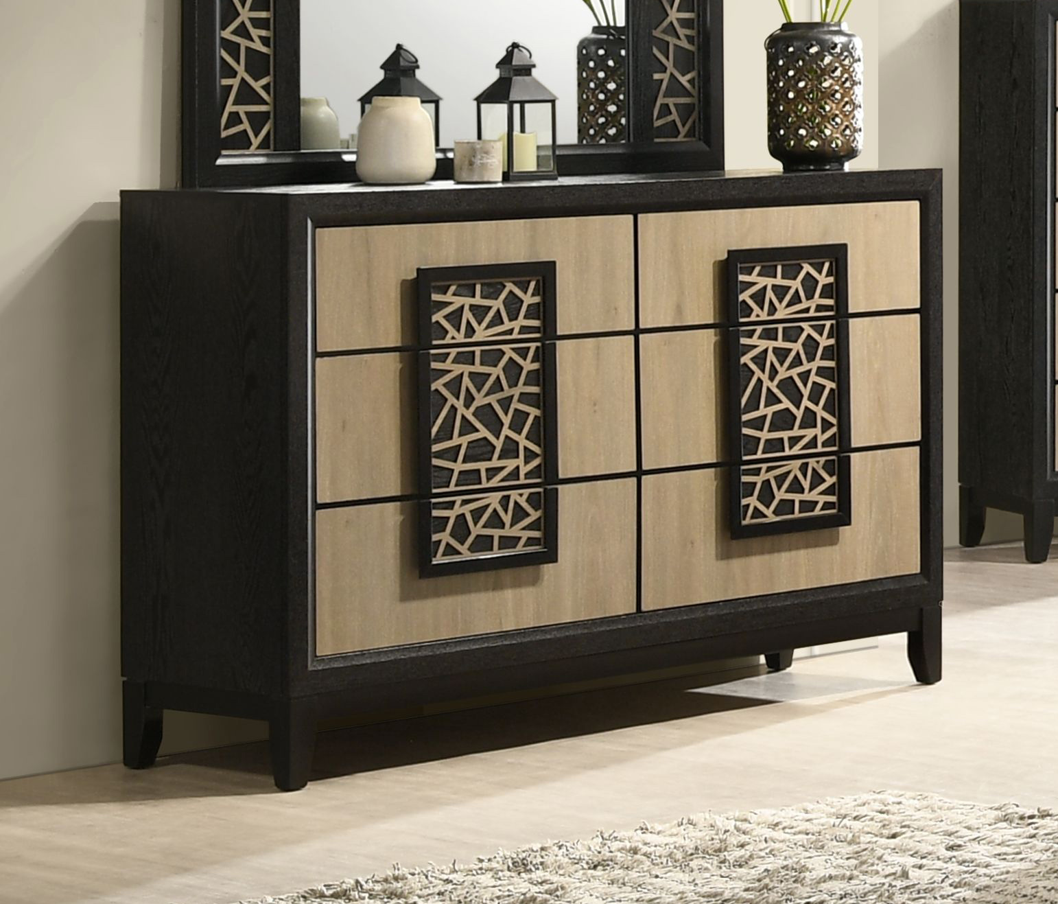 SM 8386a Upholstery/Wood Panel Bedroom Set