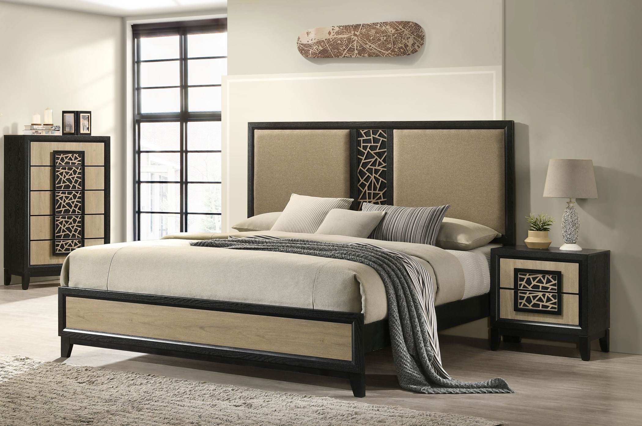 SM 8386a Upholstery/Wood Panel Bed, Queen Size