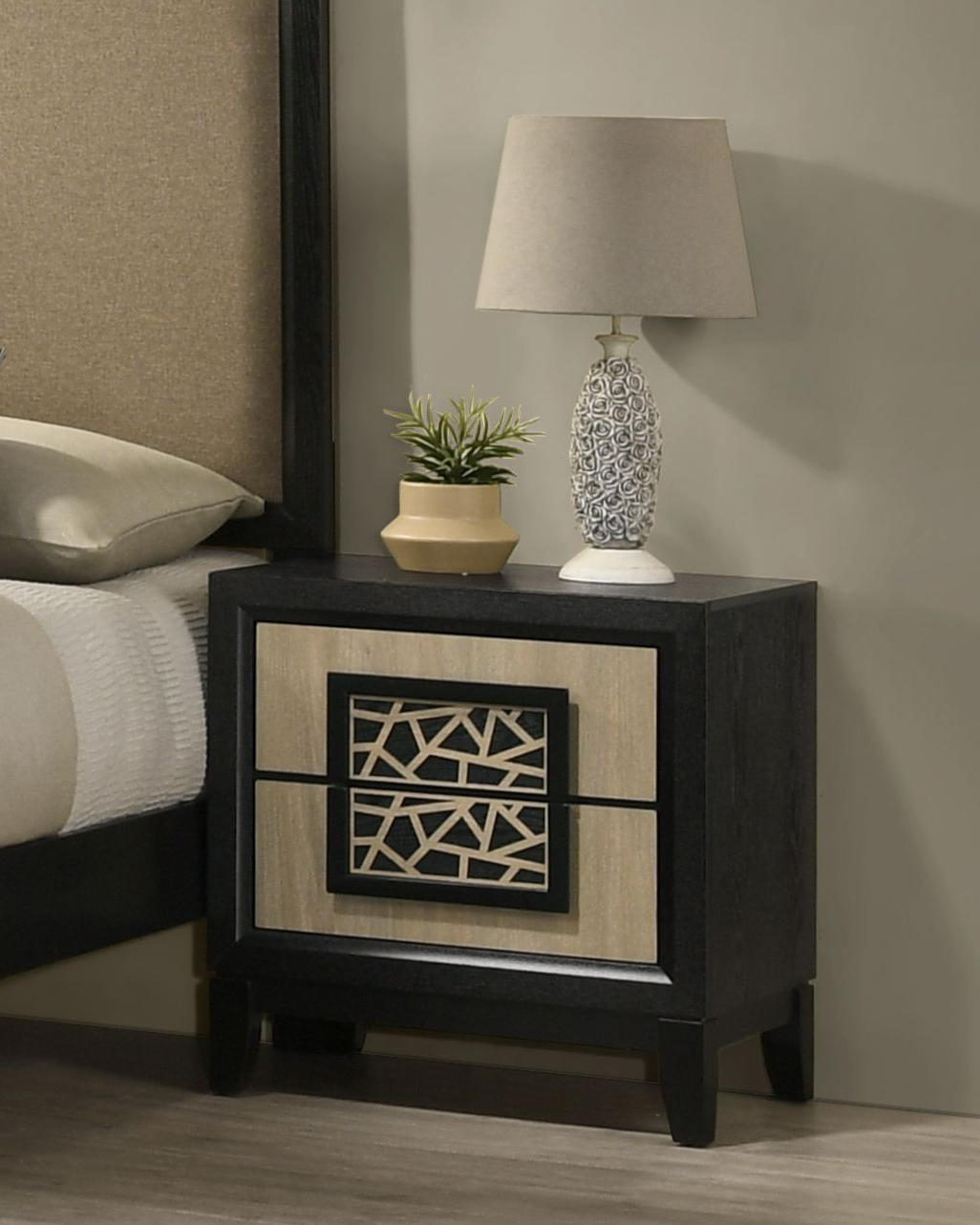 Lifestyle SM 8386 Upholstery Wood Panel Bedroom Set