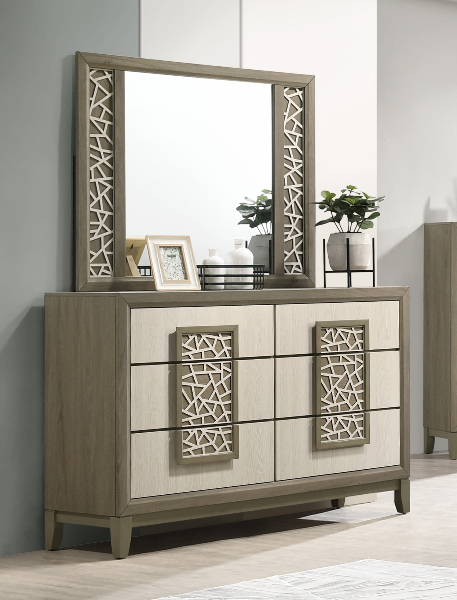 SM 8386g Upholstery/Wood Panel Bedroom Set