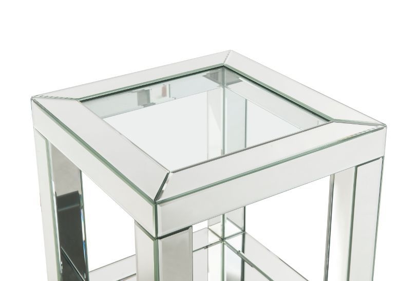 Noralie 84722 Mirrored/Faux Diamonds End Table