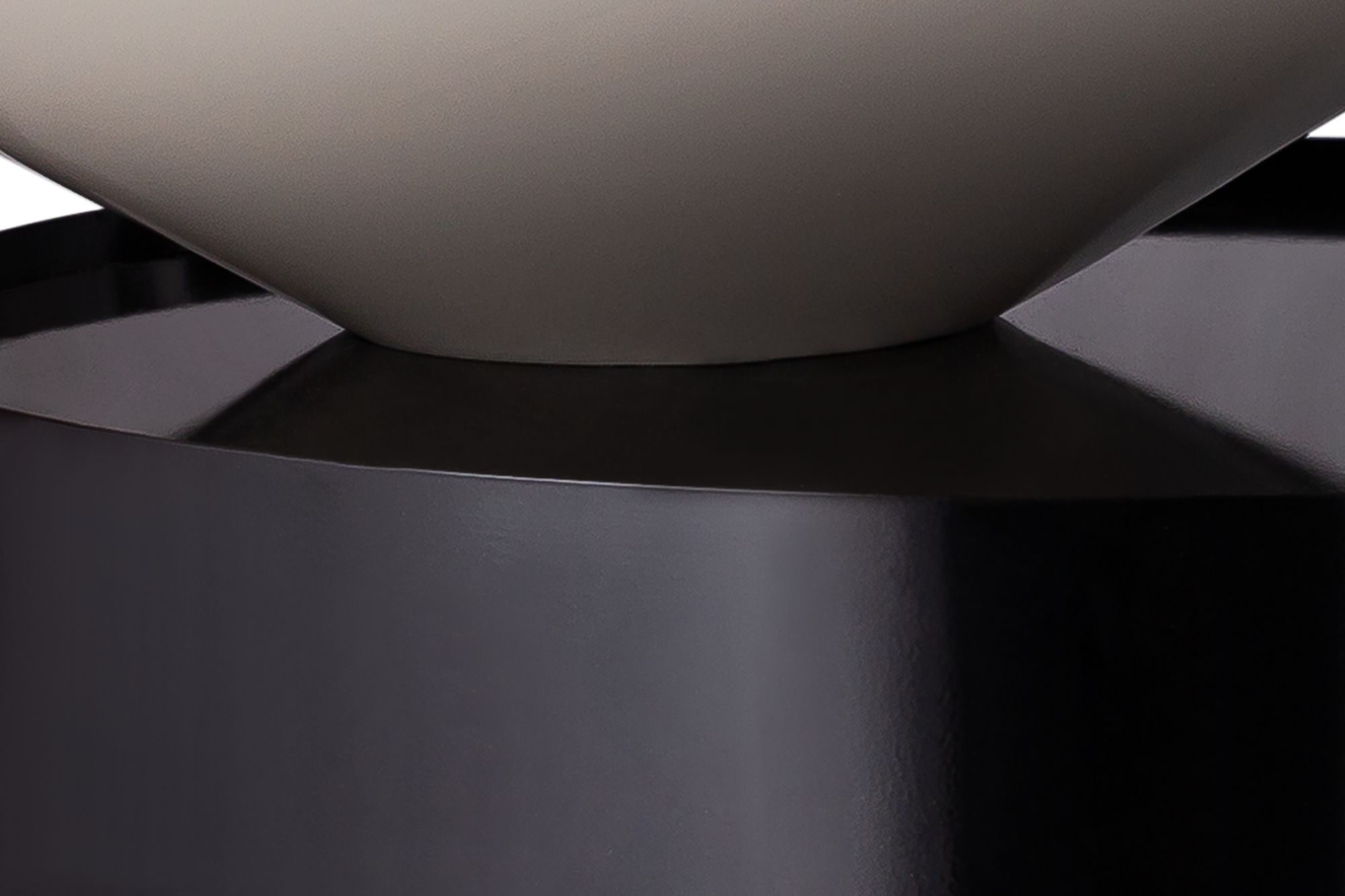 Damon 30" Round Metal Coffee Table
