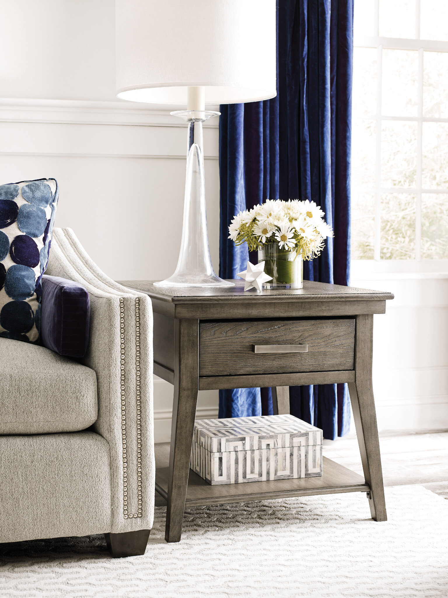 Cascade Lamont Round Wood Coffee Table Set