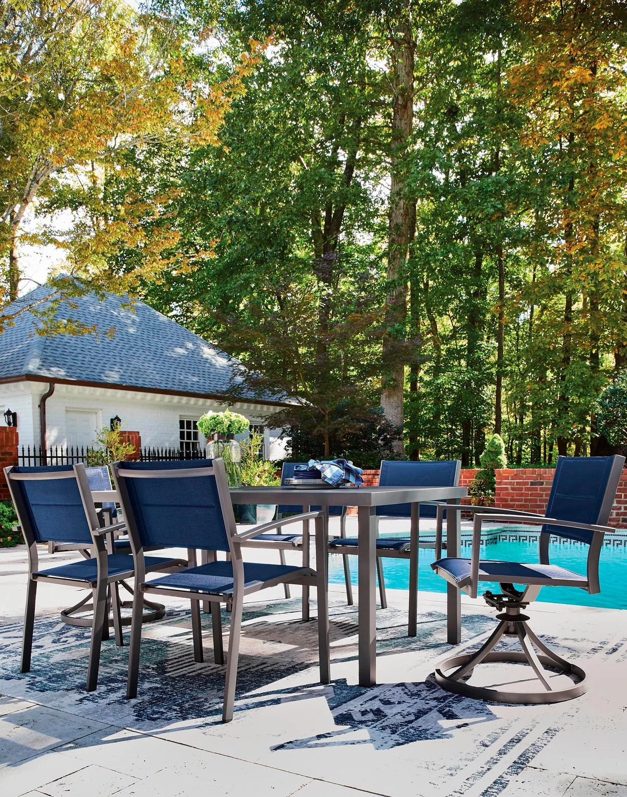 Rocky Creek Aluminum Sling Swivel Chair