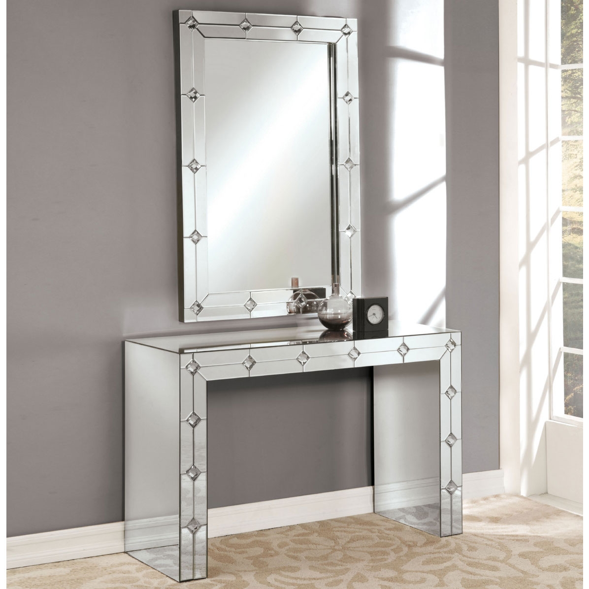 Hessa 90242 Mirrored/Faux Rhinestone Console Table
