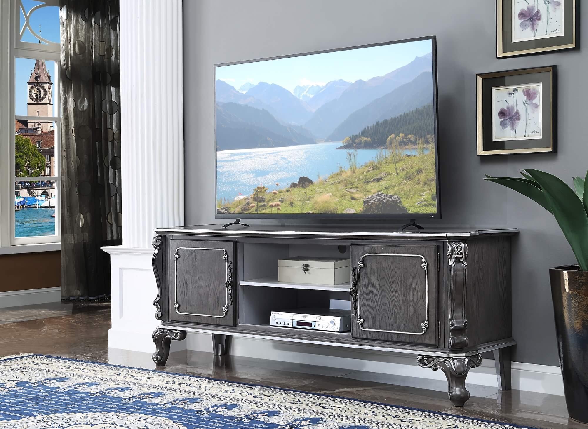 House Delphine Wood TV Stand