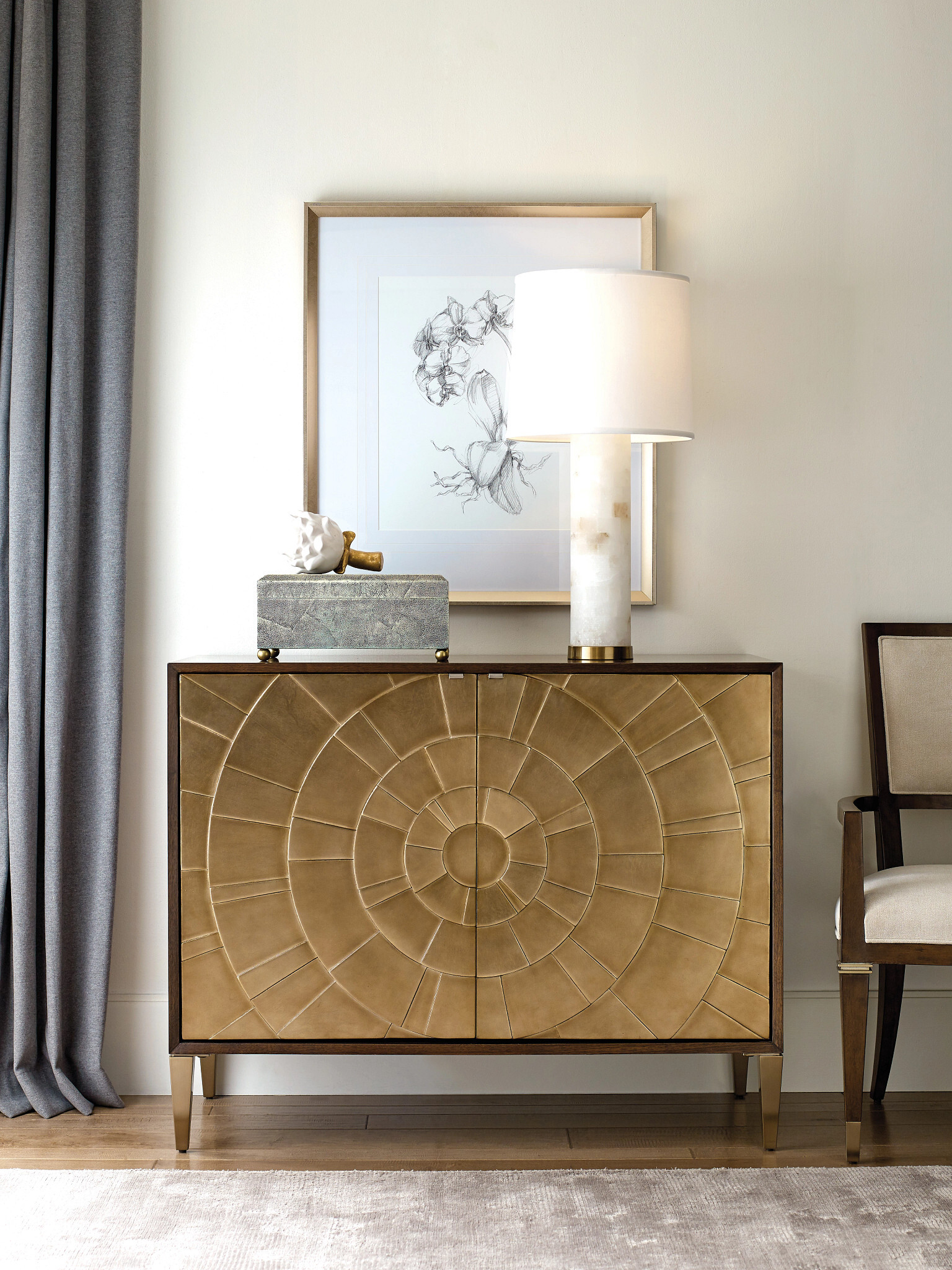 Vantage Norwalk Wood/Metal Chest w/2 Doors