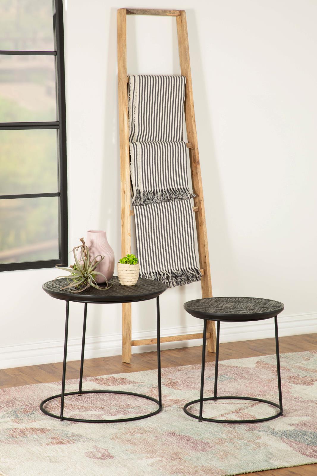 Loannis 2-piece Round Wood Nesting Table