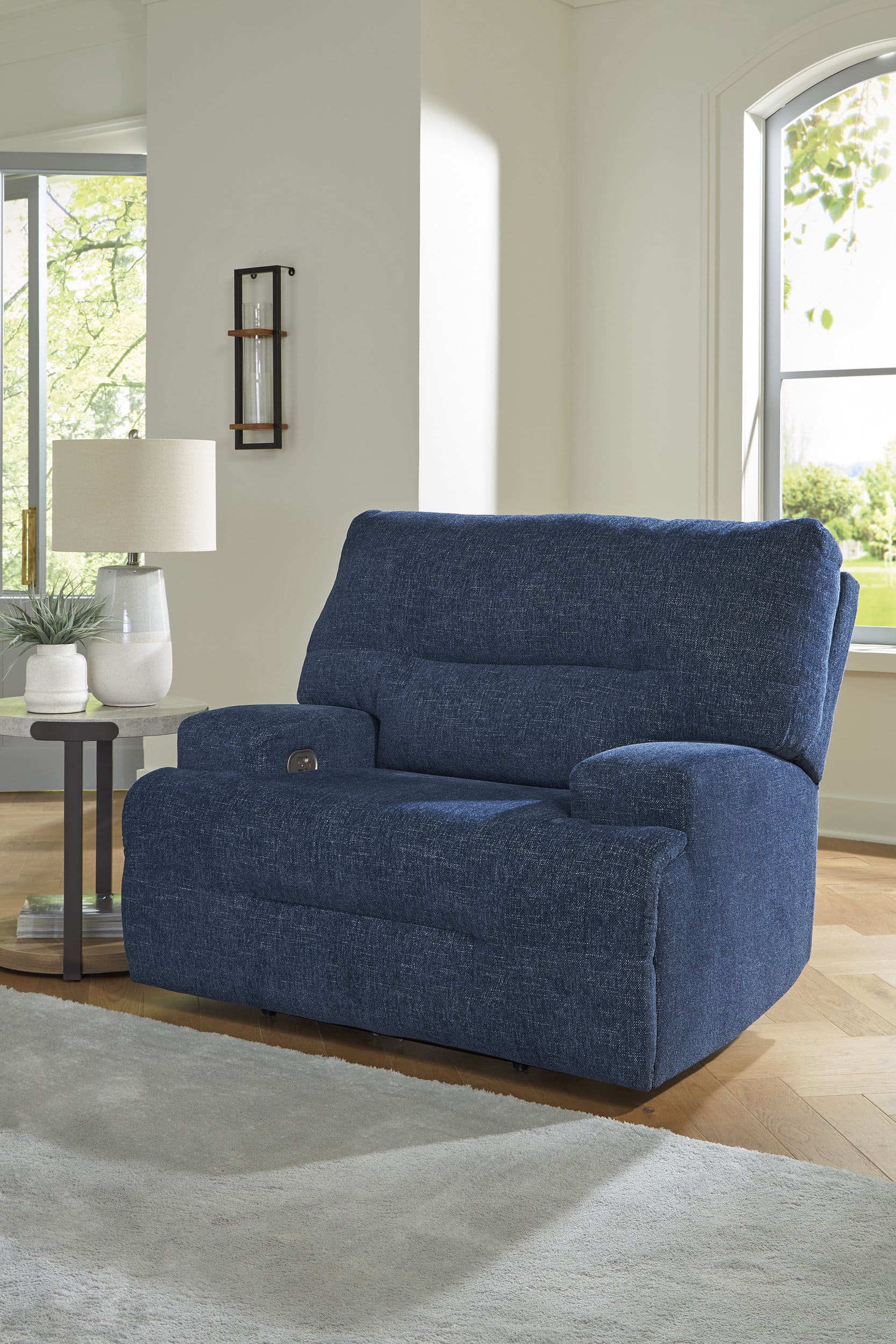 Acklen Place Polyester Wide Seat Power Recliner w/Adjustable Headrest