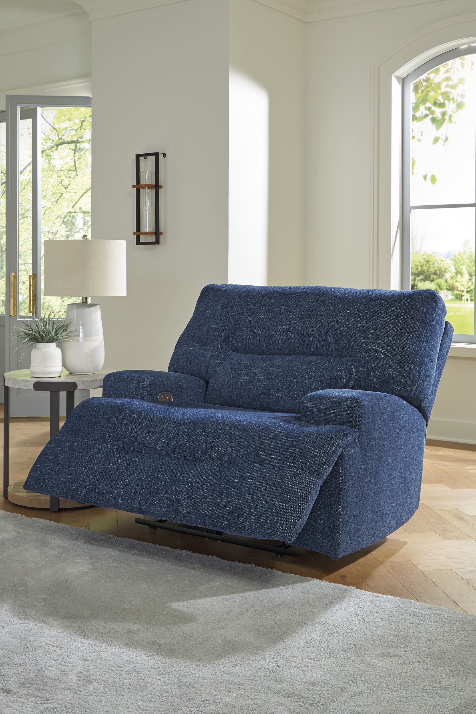 Acklen Place Polyester Wide Seat Power Recliner w/Adjustable Headrest