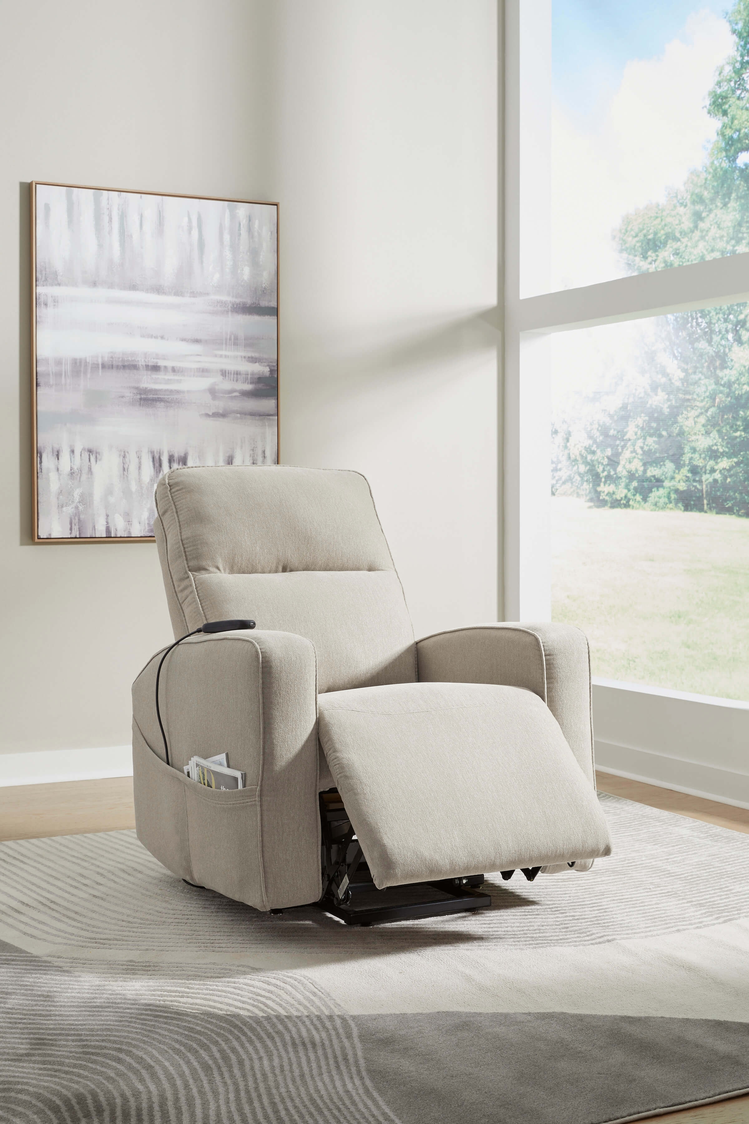 Starganza Polyester Power Lift Recliner Chair