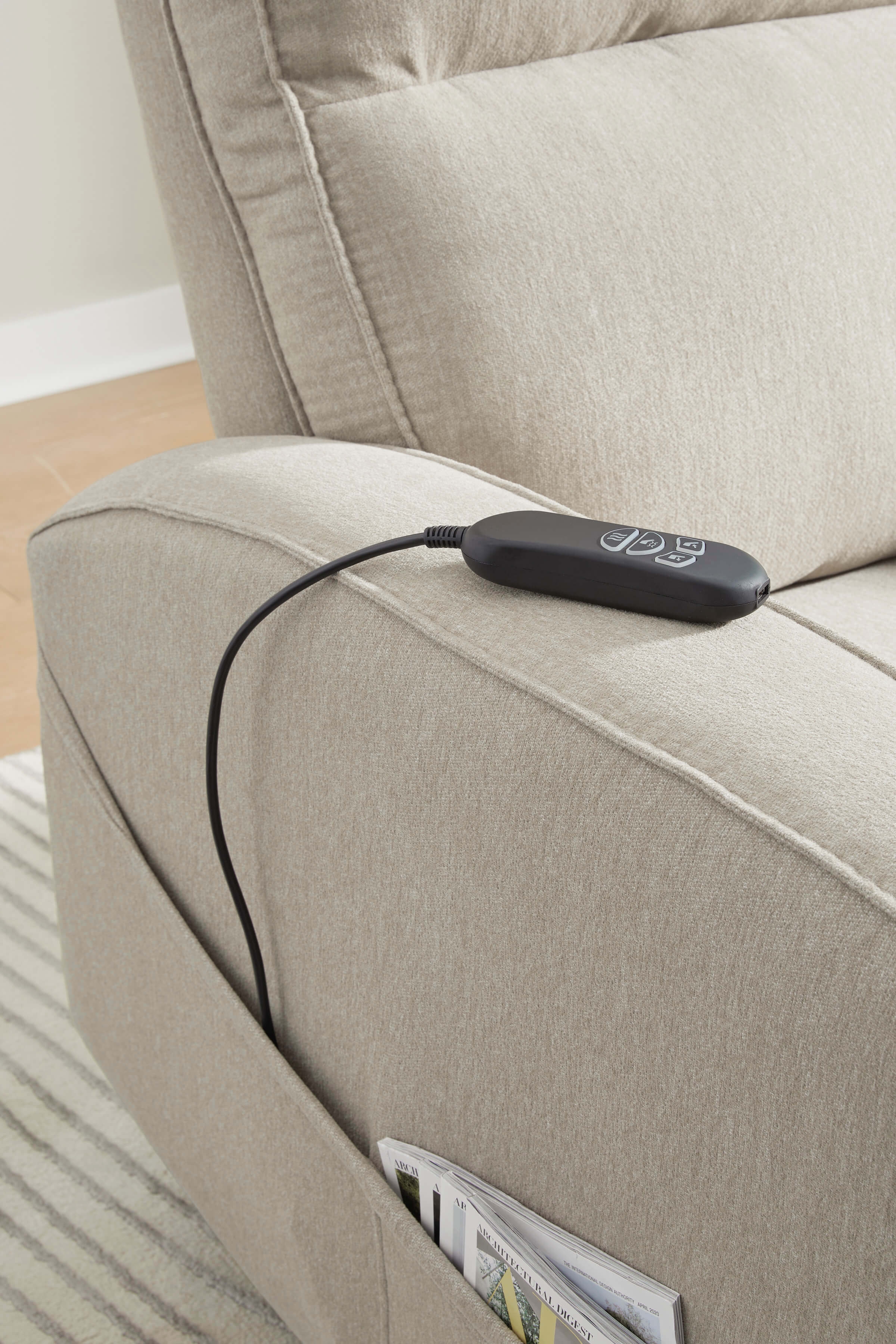 Starganza Polyester Power Lift Recliner Chair