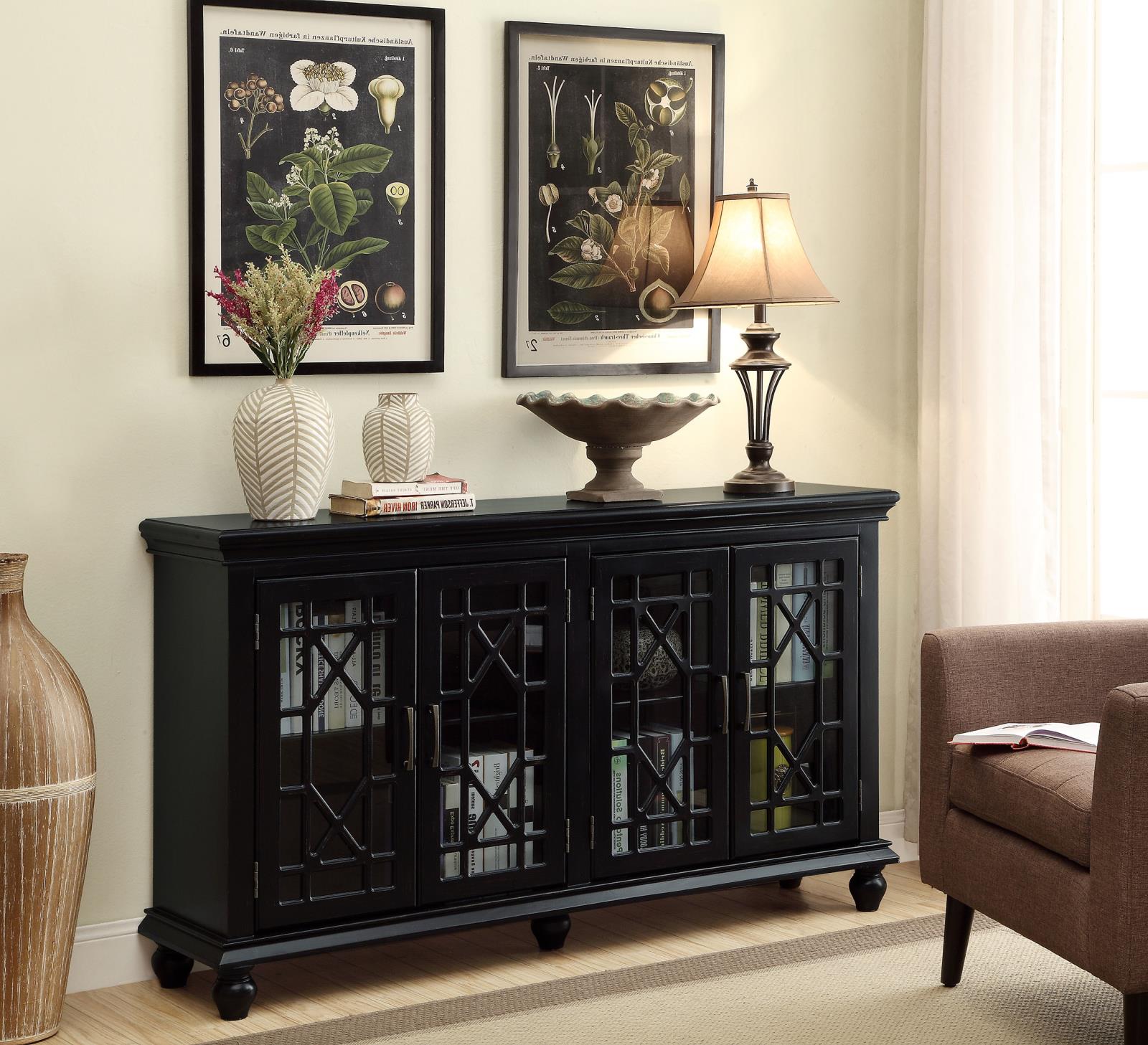 Kovu 4-door Wood/Wood Venner Accent Cabinet