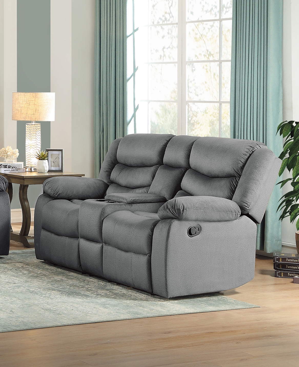 Discus Fabric Double Reclining Loveseat w/Console