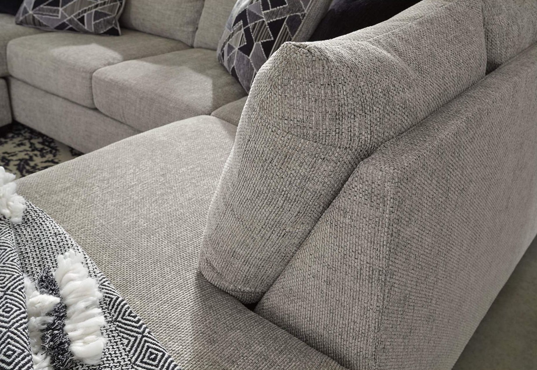 Megginson 2-Piece Polyester Sectional w/LAF Sofa Chaise