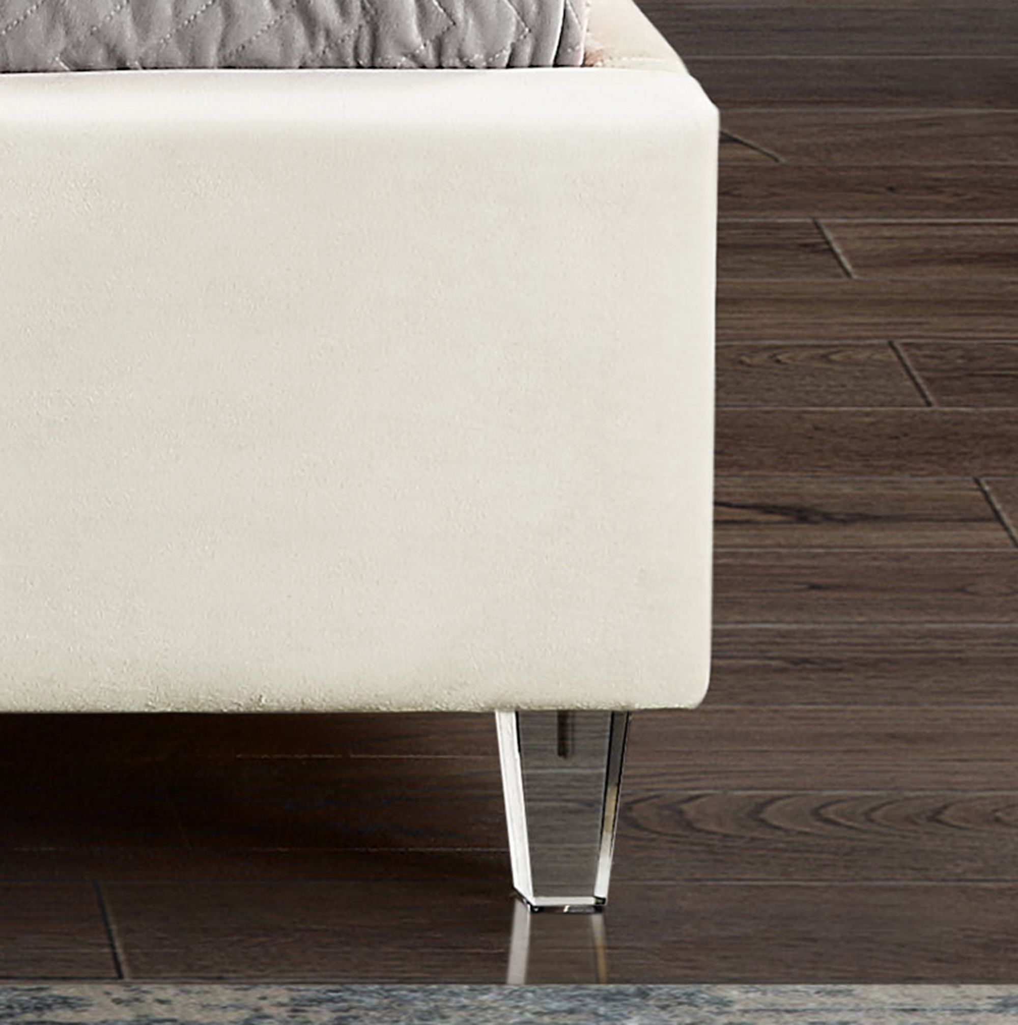Candace Velvet Full Size Bed
