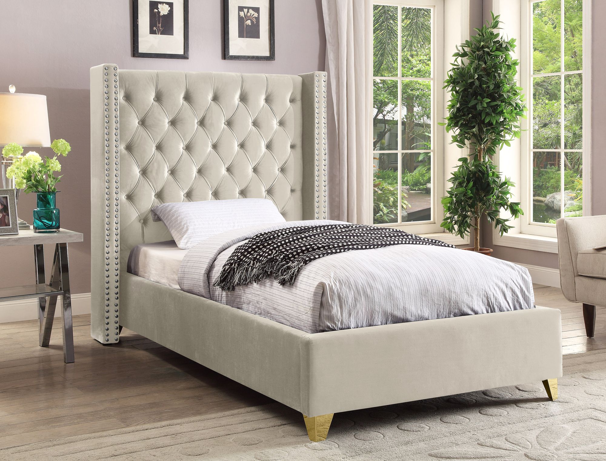 Barolo Velvet Twin Size Bed