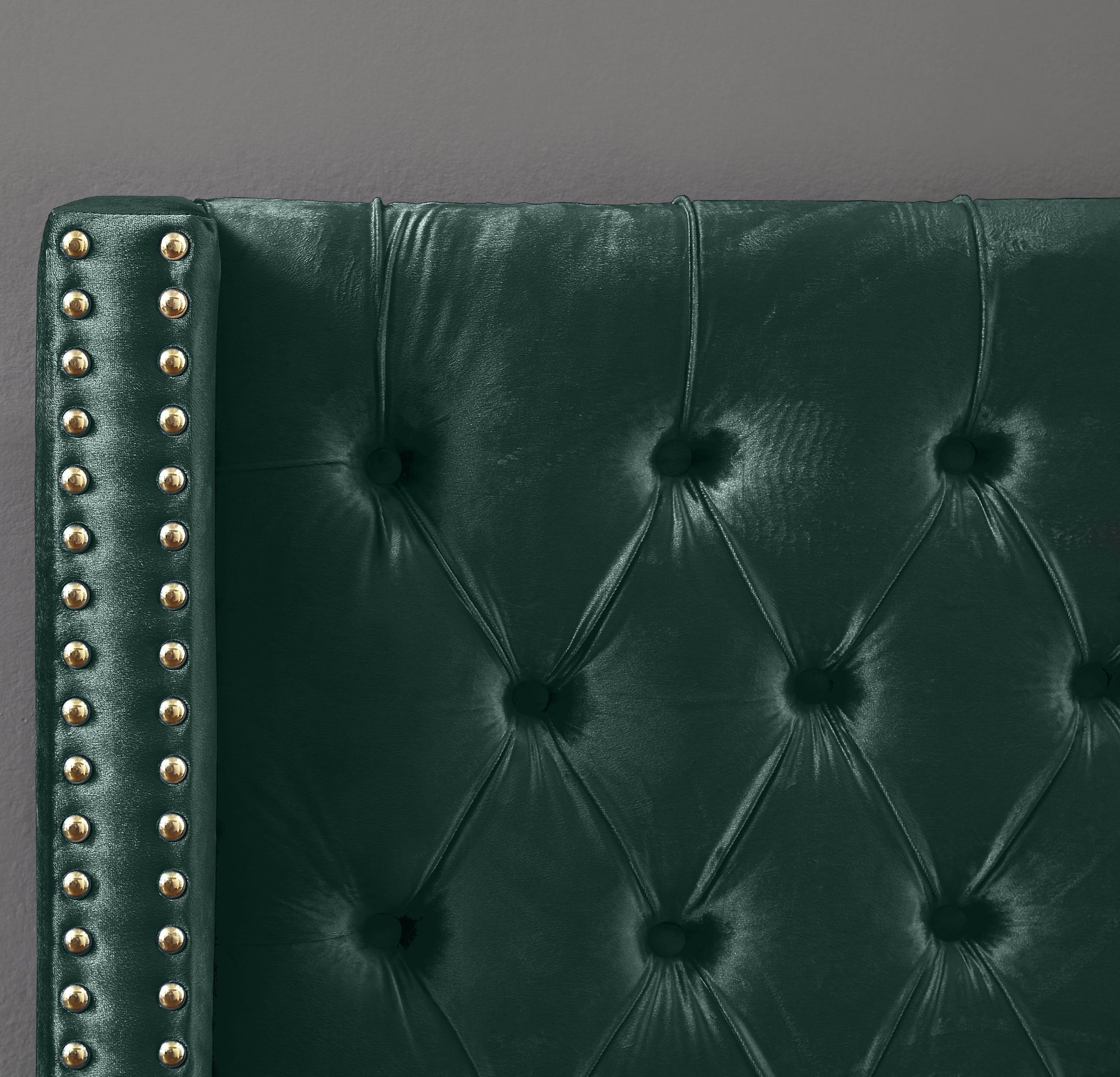Barolo Velvet Bed