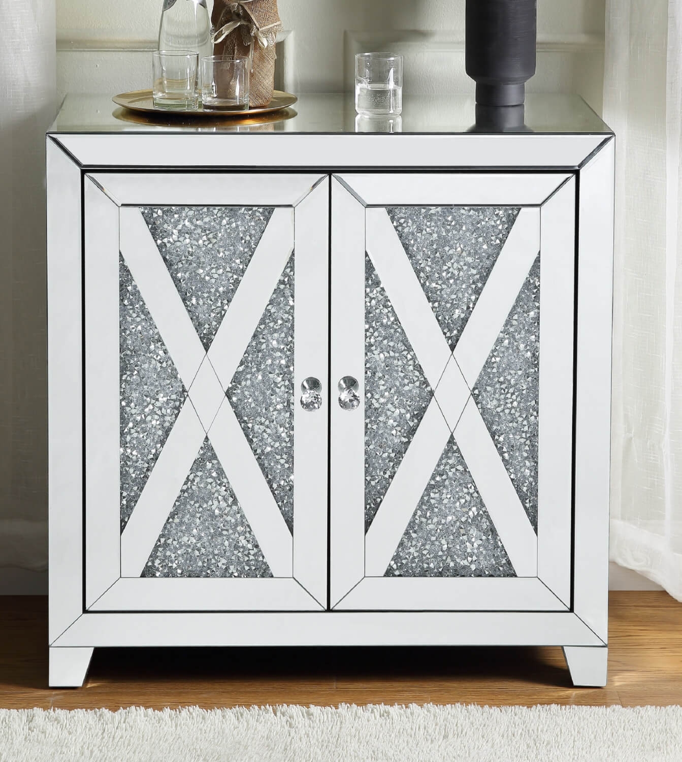 Noralie 97646 Mirrored/Faux Diamonds Console Table