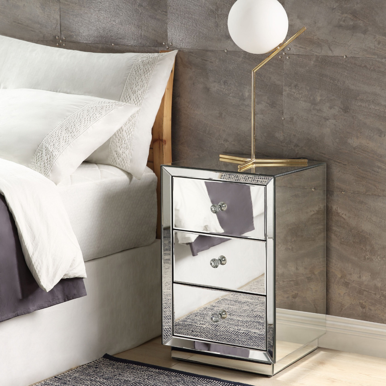 Nyoka 97675 Mirrored Accent Table/Nightstand