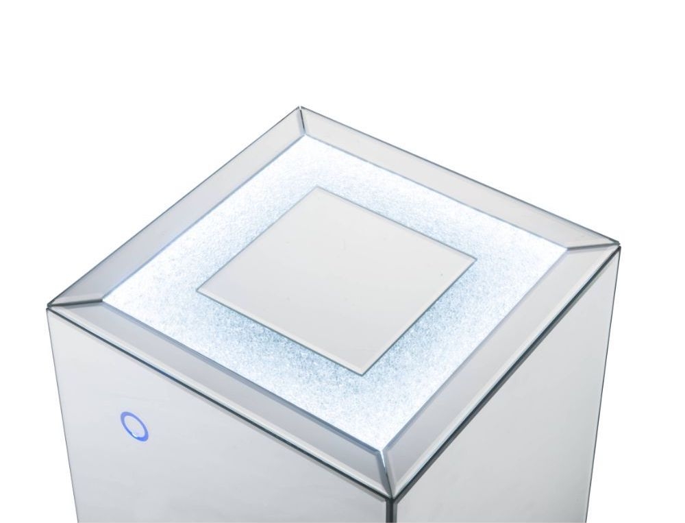 Nyoka 97704 Mirrored Accent Table w/LED