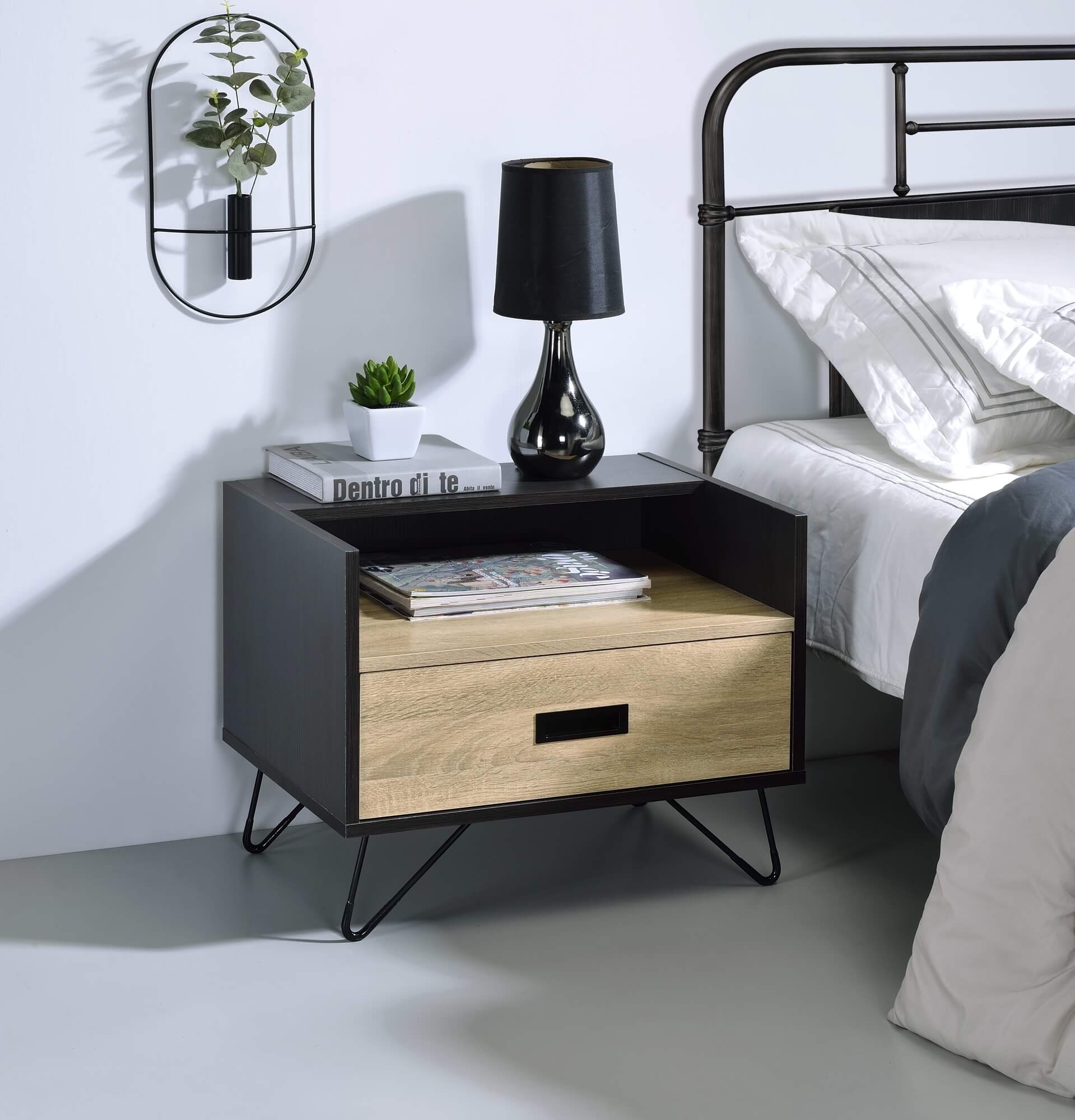 Melkree Wood/Metal Accent Table/Nightstand