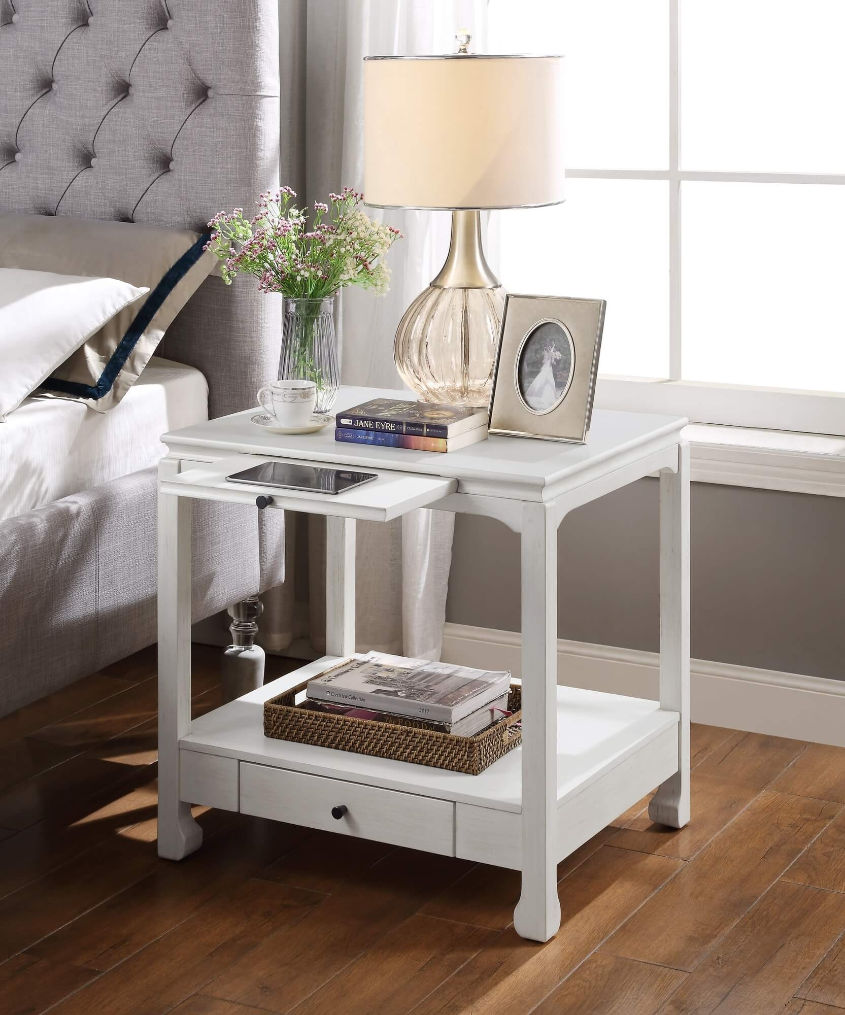 Seatlas Wood Accent Table/Nightstand
