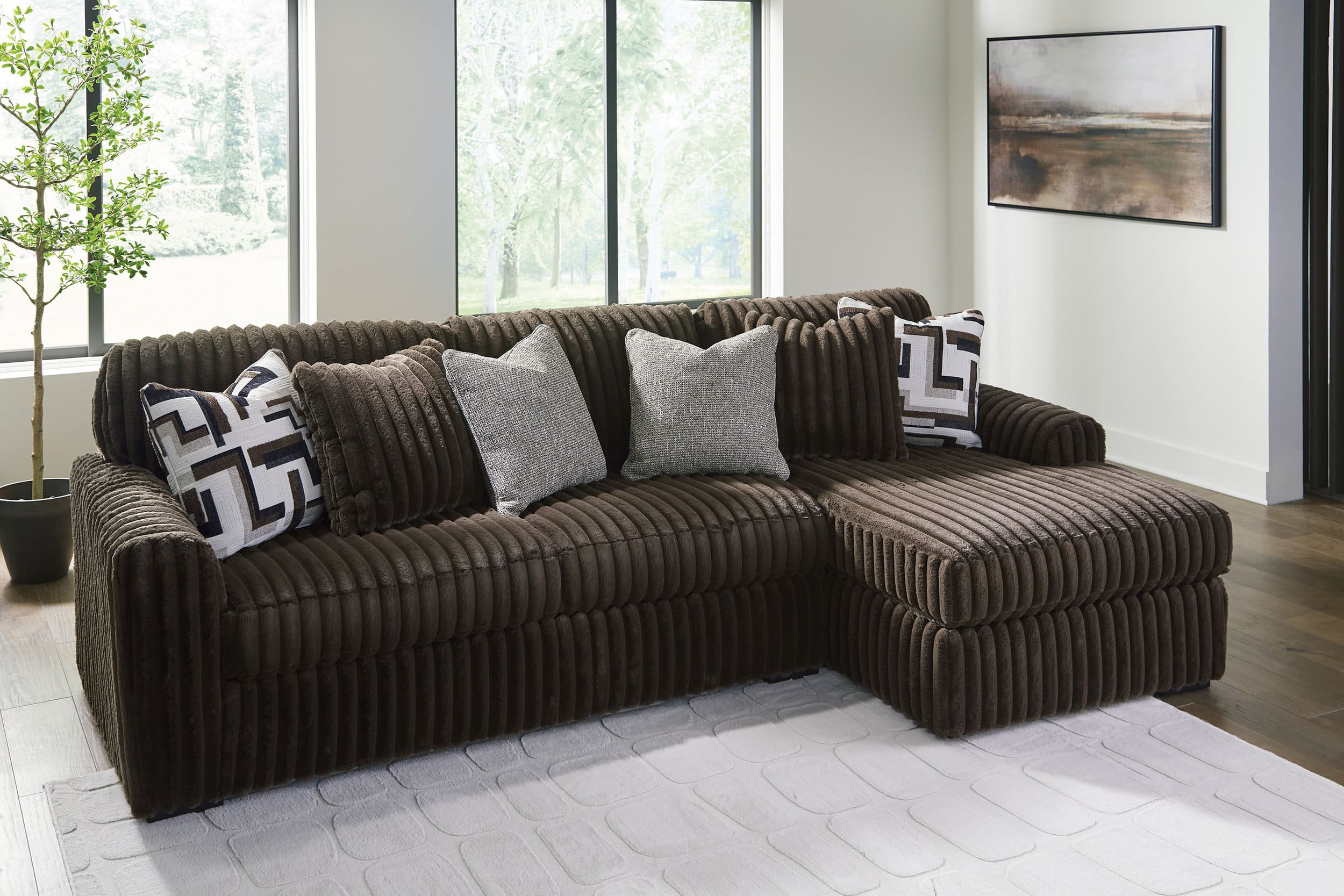 Midnight-Madness 2-Piece Polyester Sectional Sofa w/RAF Chaise