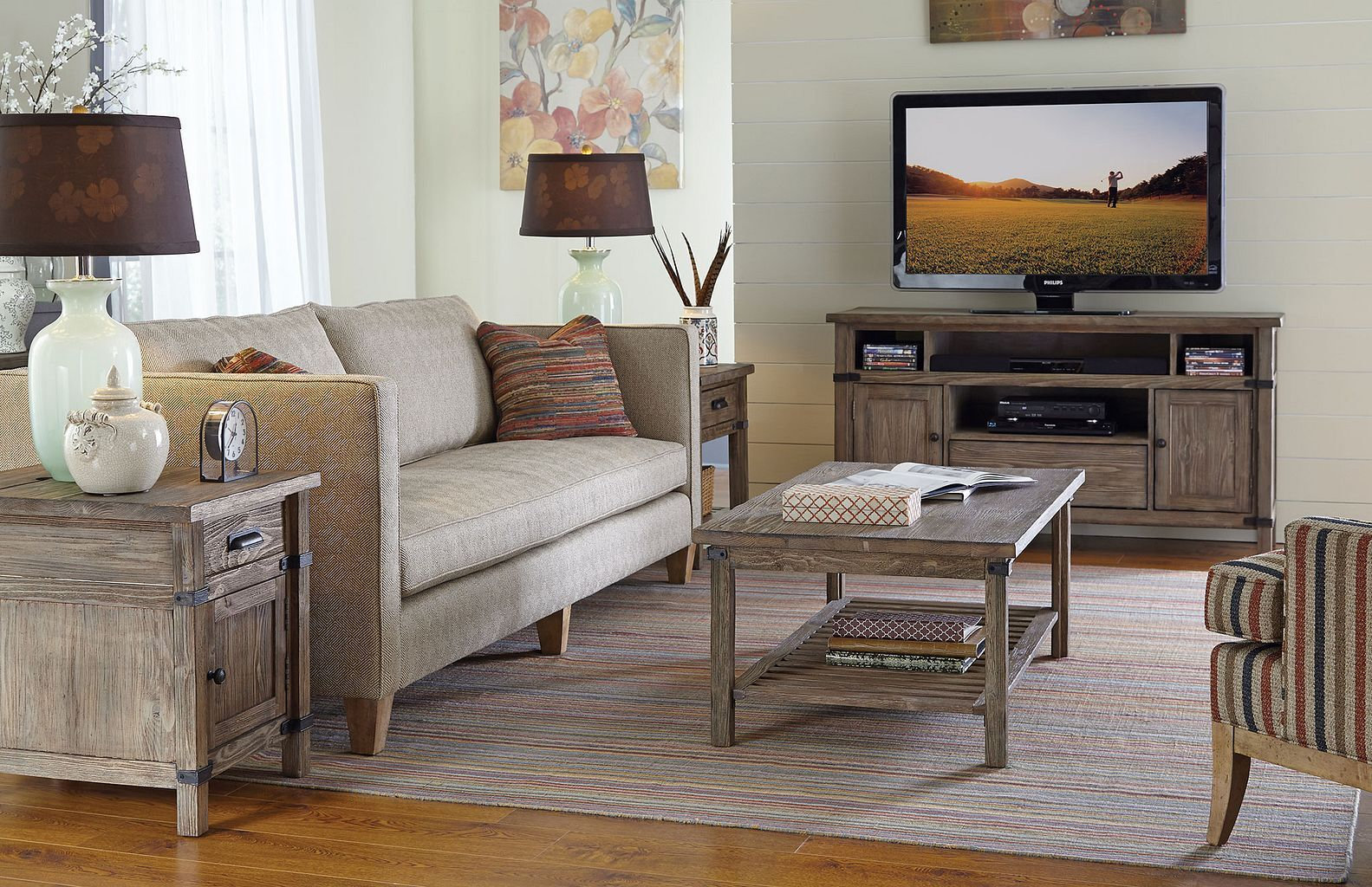 Foundry 60-inch Wood 1-Drawer Entertainment Console w/2 Doors