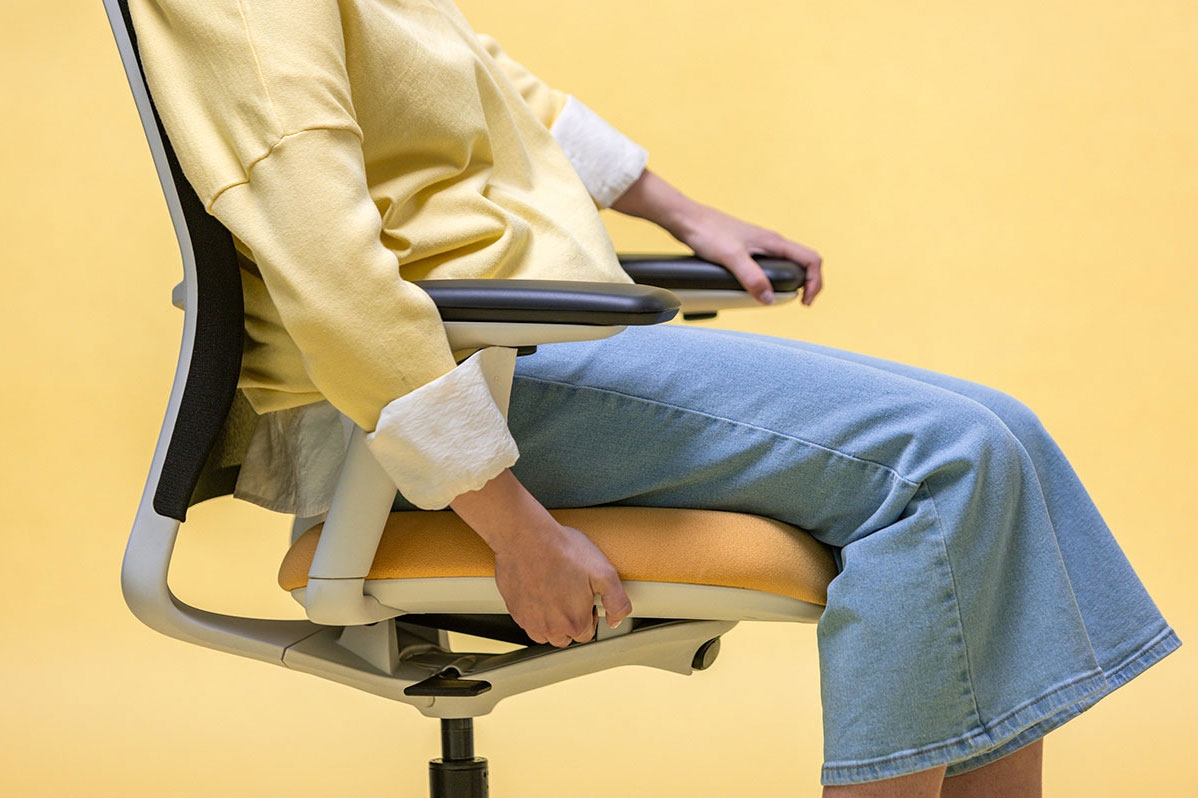 A+S Work Office Chair w/Fabric Backrest