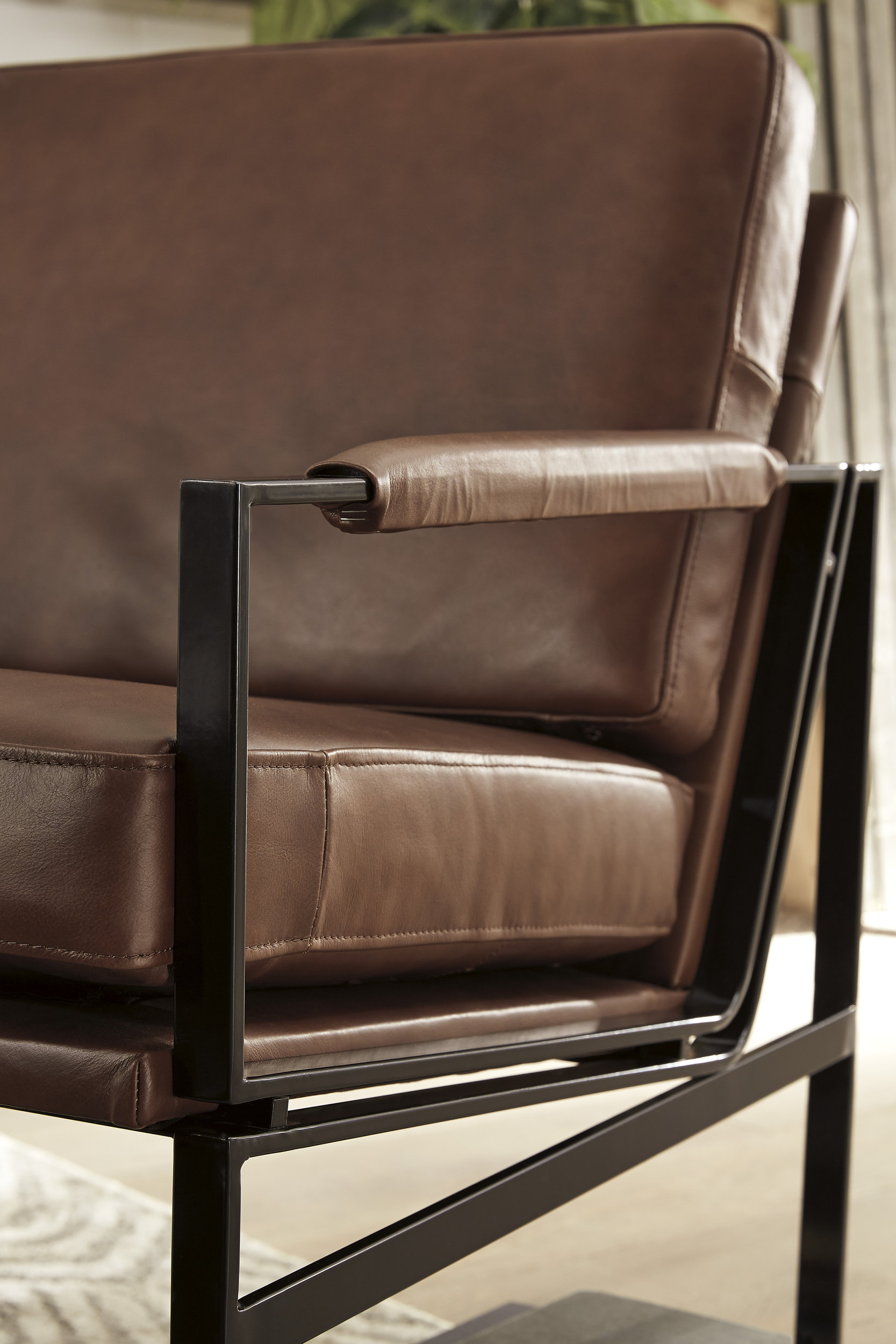Puckman Leather/Metal Accent Chair