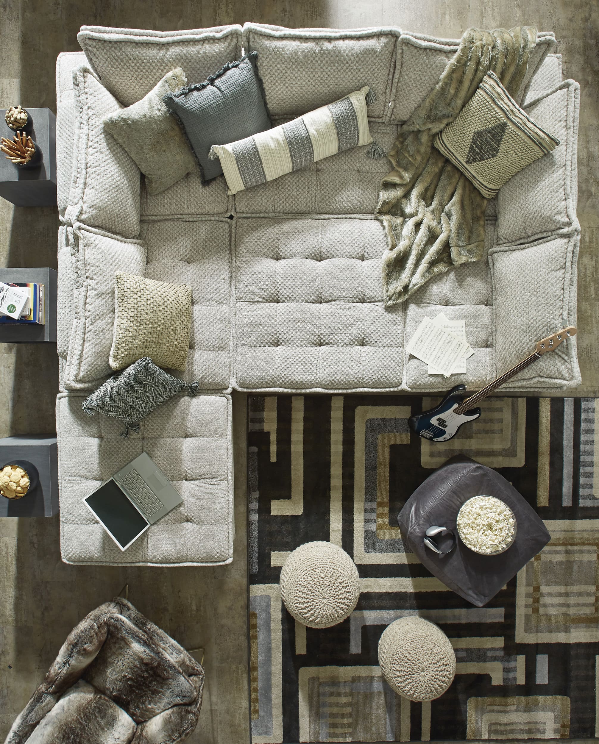 Bales Polyester 7-Piece Modular Sectional