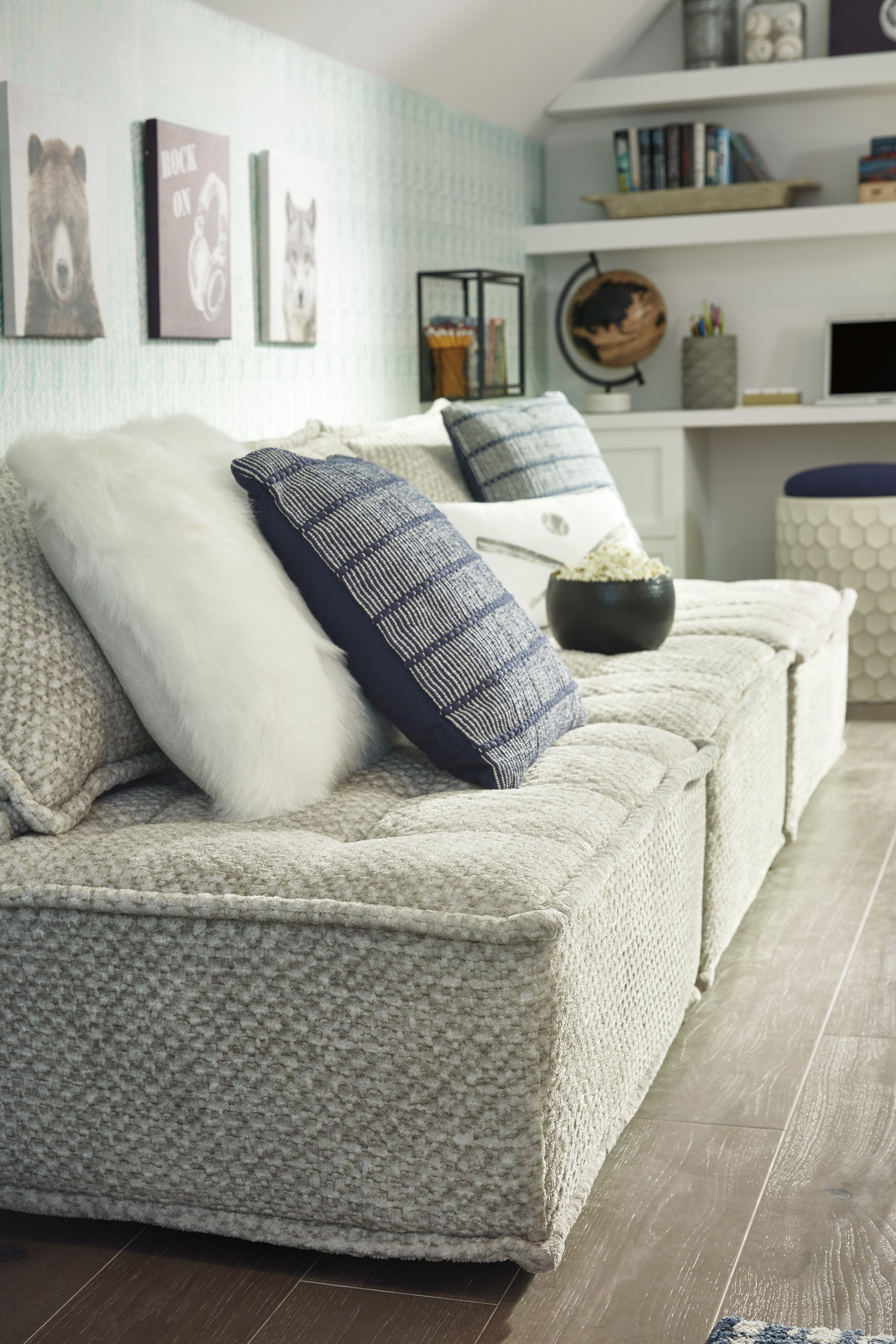 Bales Polyester 3-Piece Modular Sofa